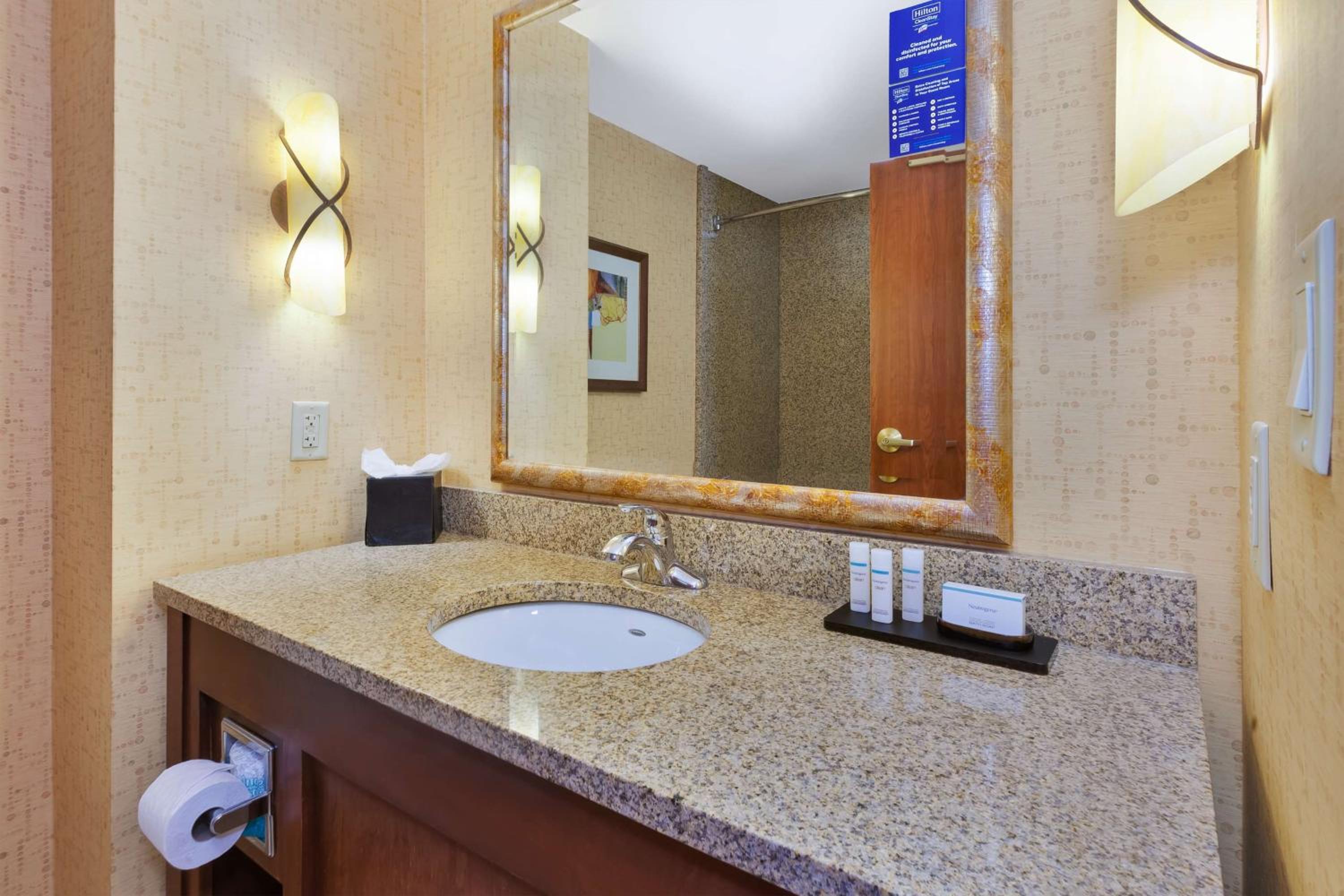 Embassy Suites by Hilton Norman Hotel Conference Center - Property Image 5