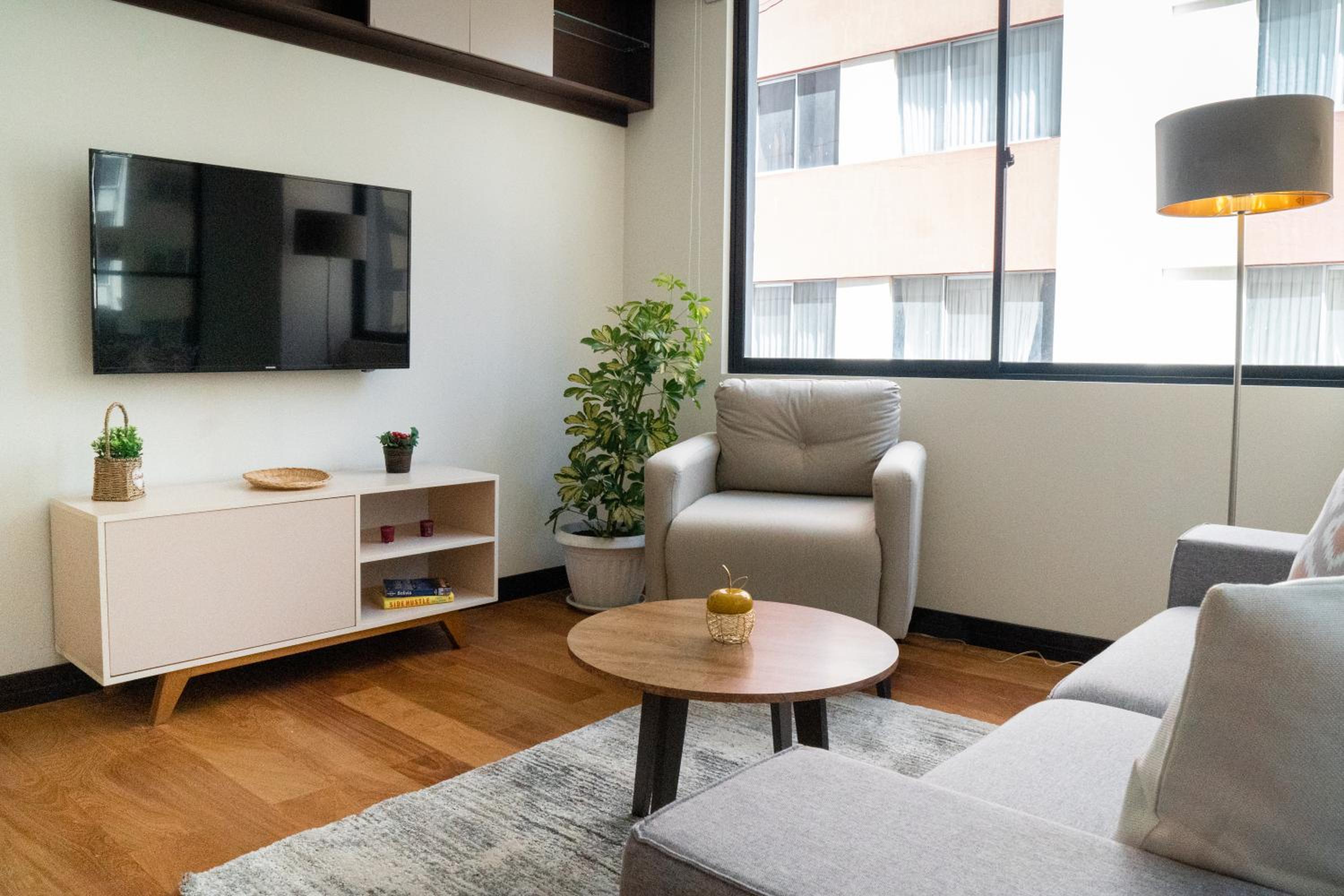 Sky Suites - Incredible 2 Bedroom Apartment in La Paz