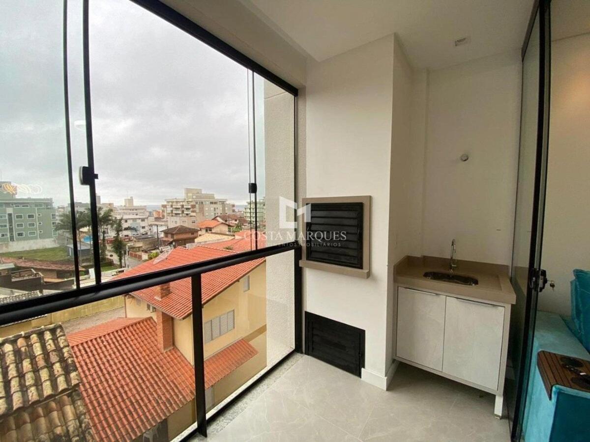 Apartamento em Bombas