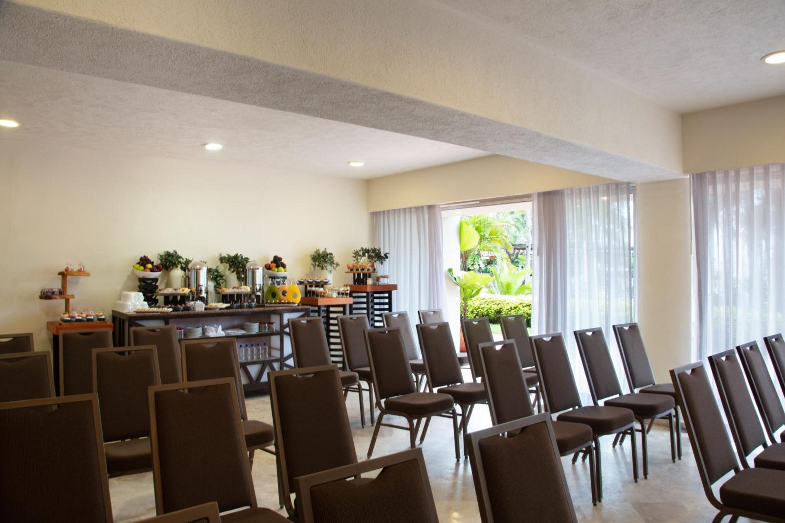 Puerto Vallarta Vacations - Sheraton Buganvilias Resort  Convention Center - Property Image 73
