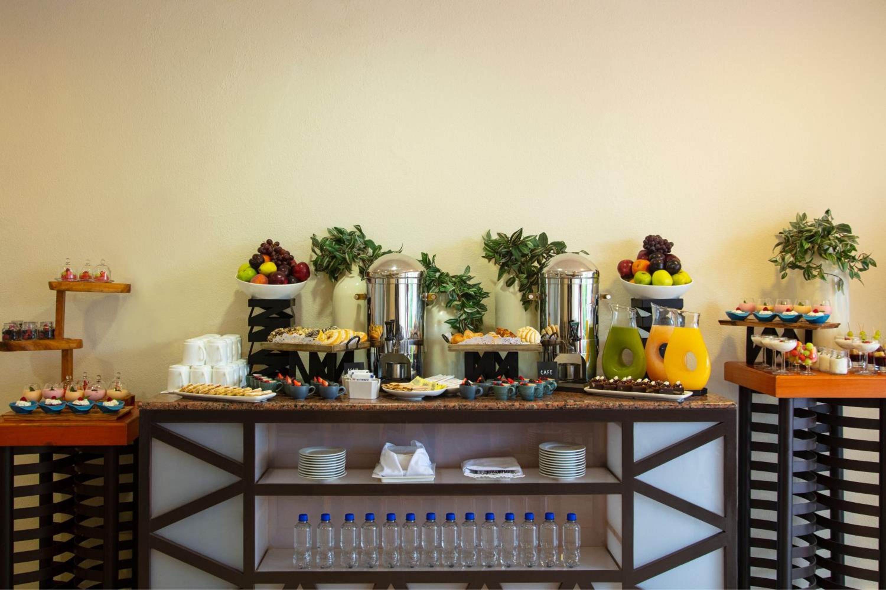 Puerto Vallarta Vacations - Sheraton Buganvilias Resort  Convention Center - Property Image 76