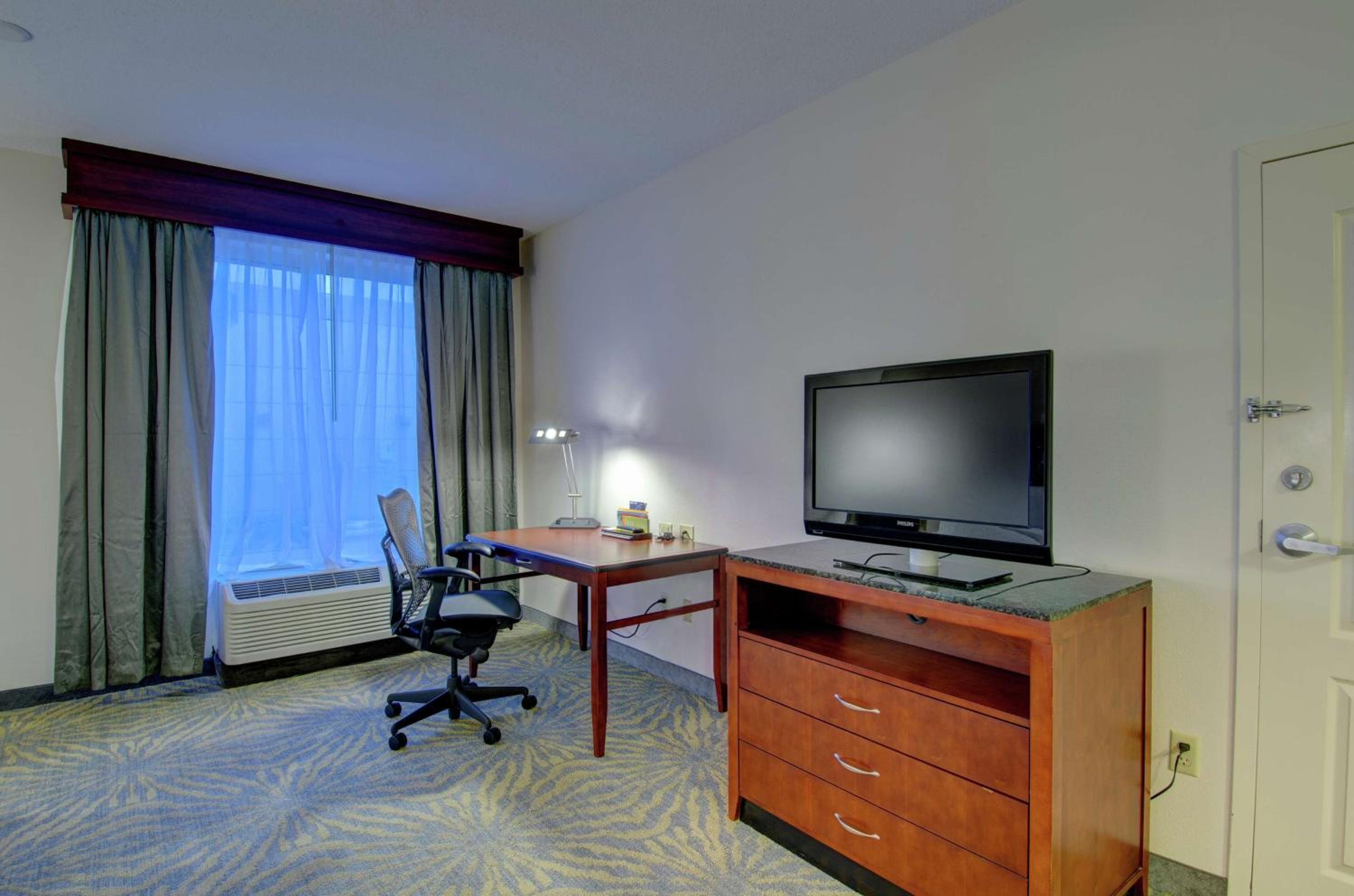 Norwalk CA Vacations - Hilton Garden Inn Norwalk - Property Image 5