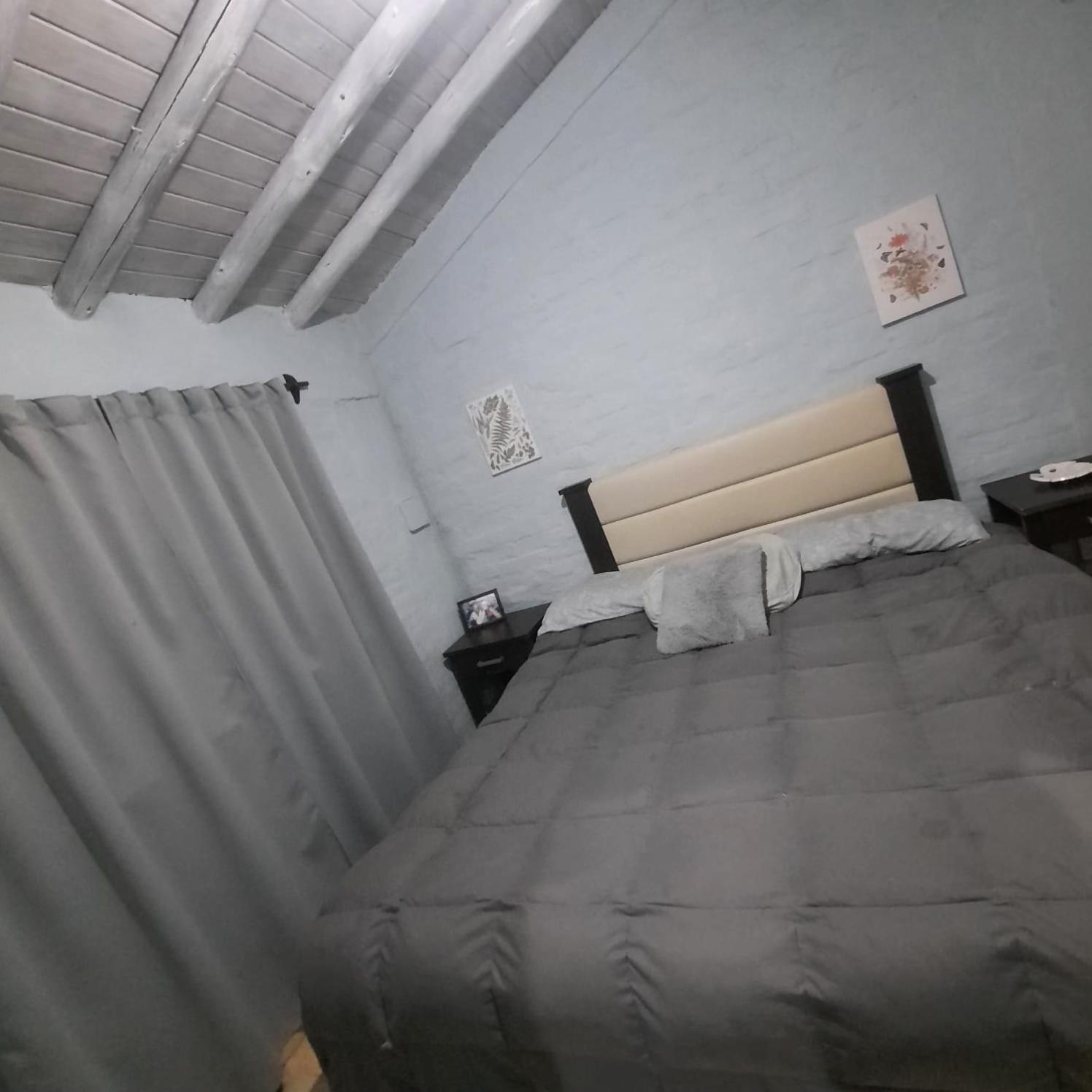 Casa con Pileta Mirador Mendoza