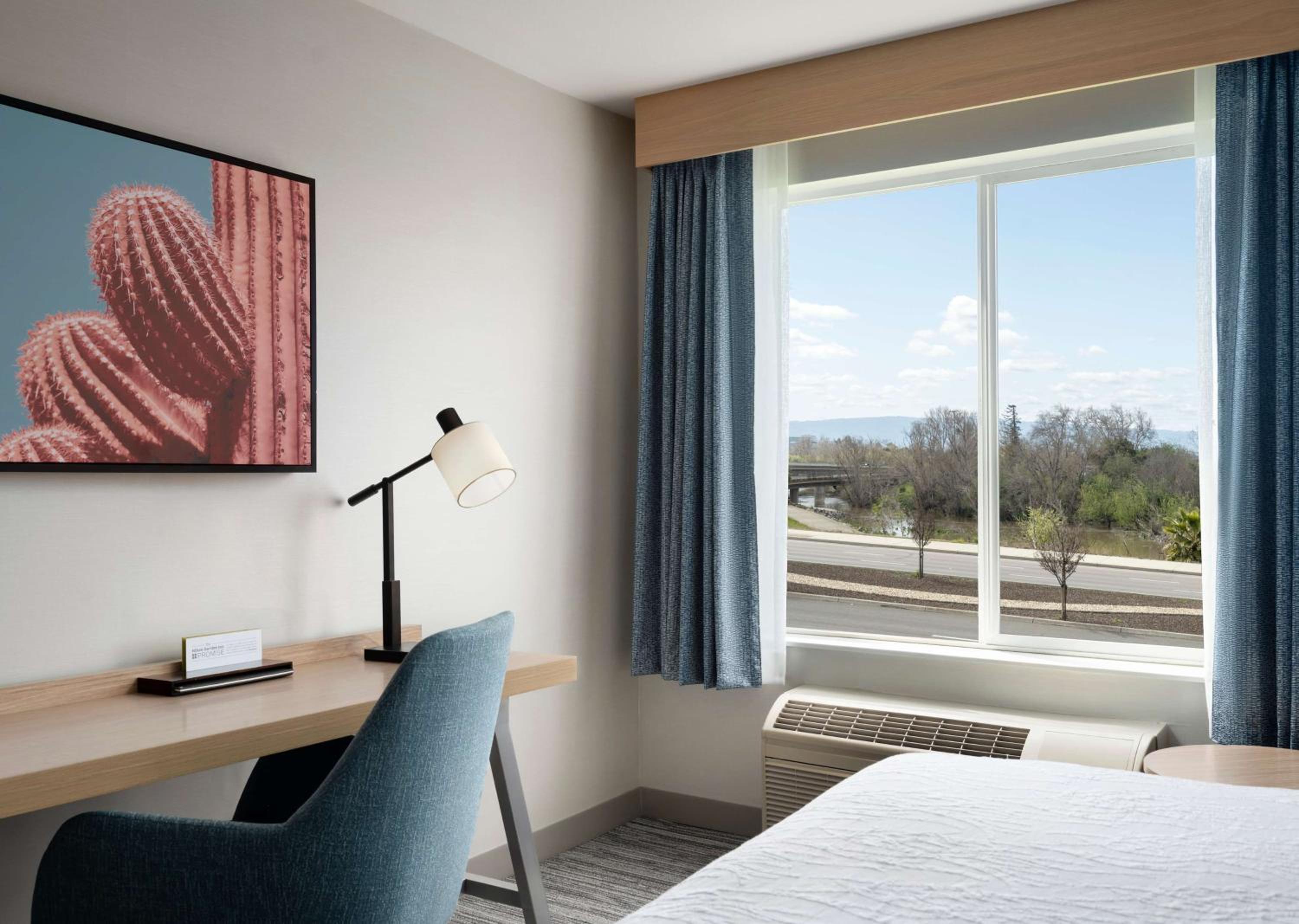 Hilton Garden Inn San Jose/Milpitas - Property Image 9