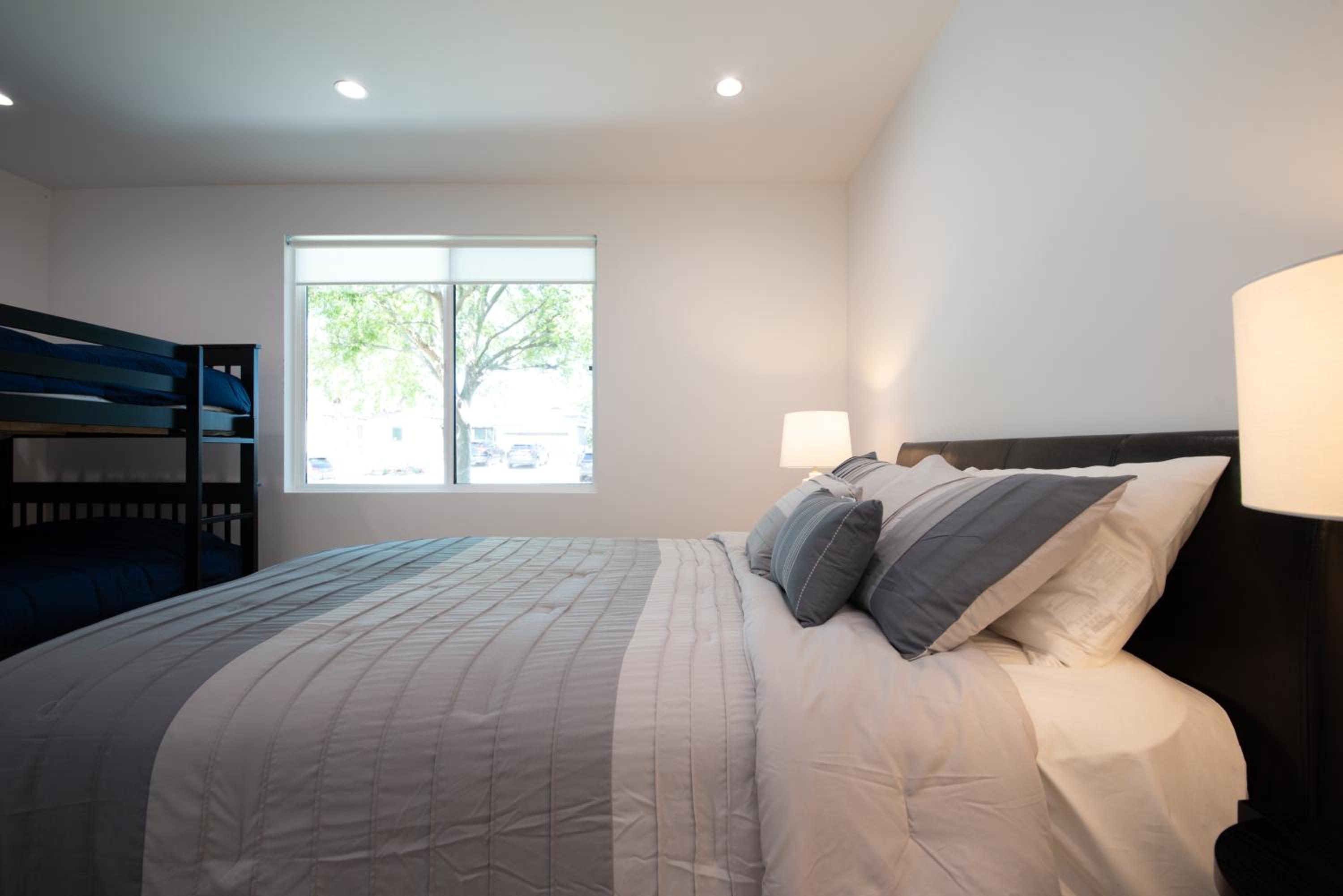 Universal Studio Stellar Home with pool and jacuzzi