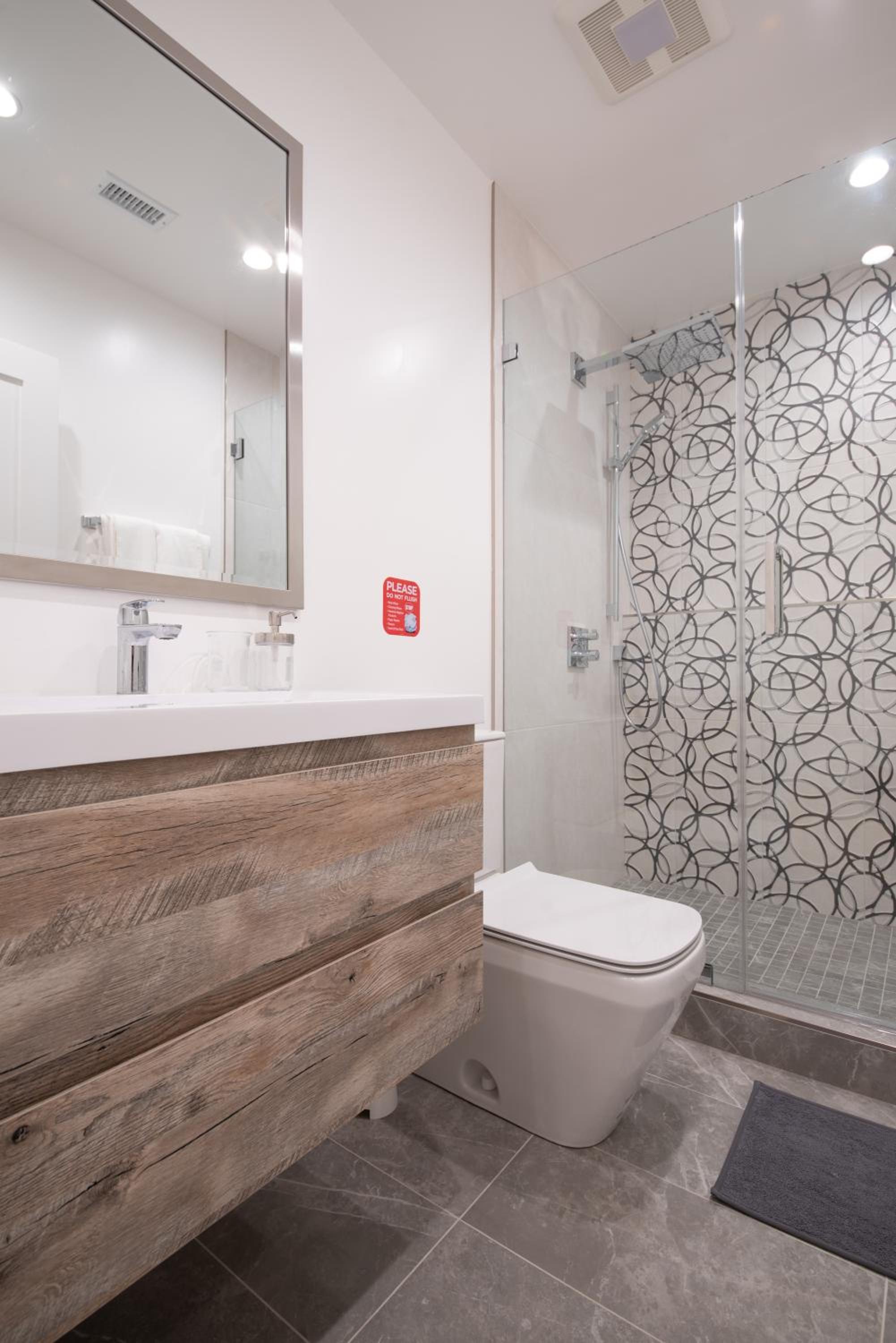 Universal Studio Stellar Home with pool and jacuzzi