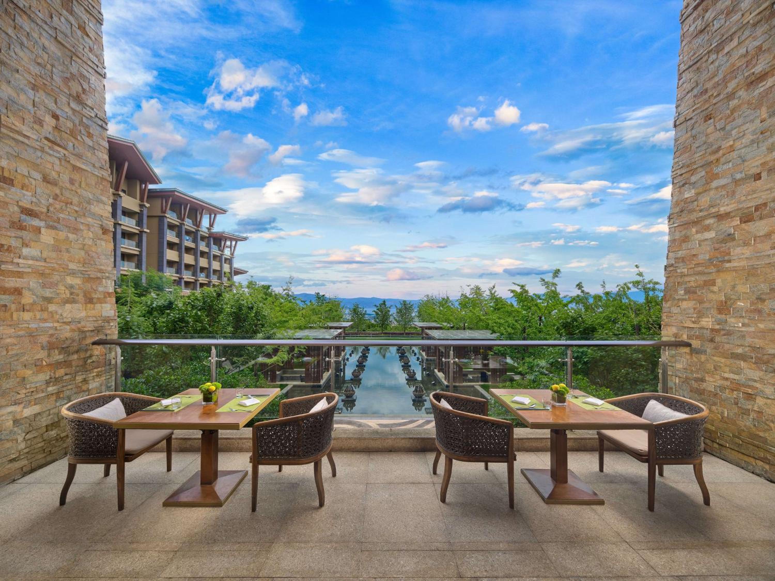 Hilton Dali Resort & Spa