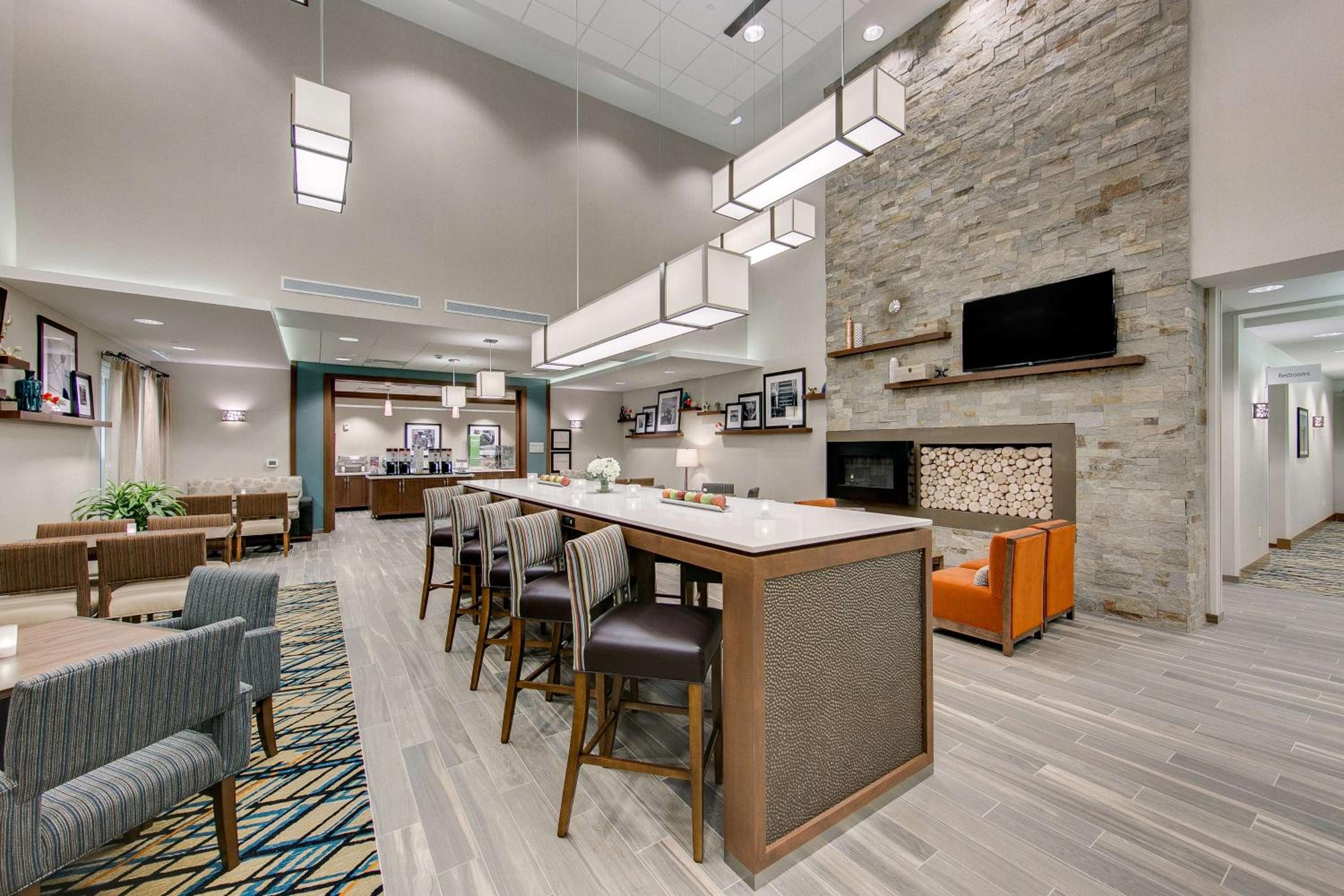 Palm Springs Vacations - Hampton Inn Suites North Houston Spring - Property Image 21