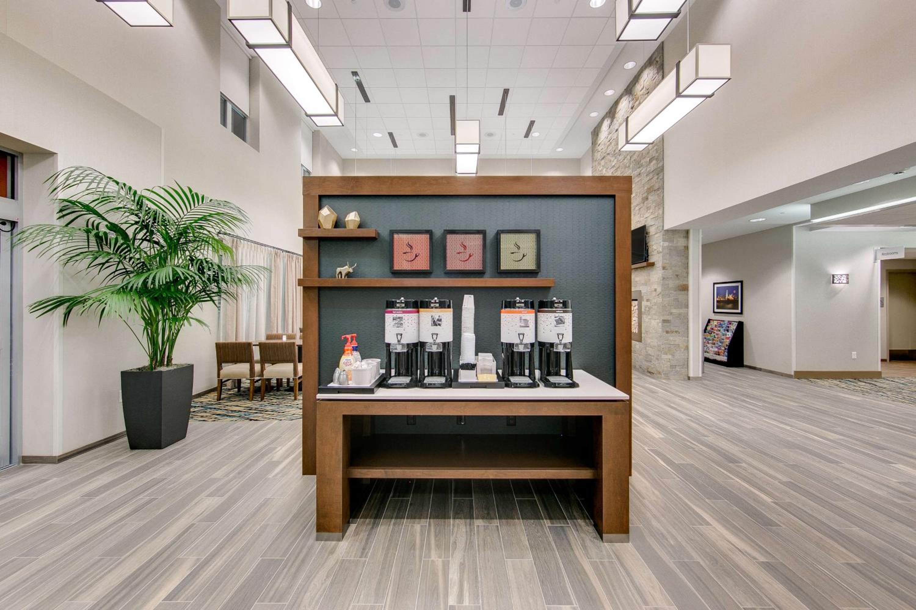 Palm Springs Vacations - Hampton Inn Suites North Houston Spring - Property Image 18