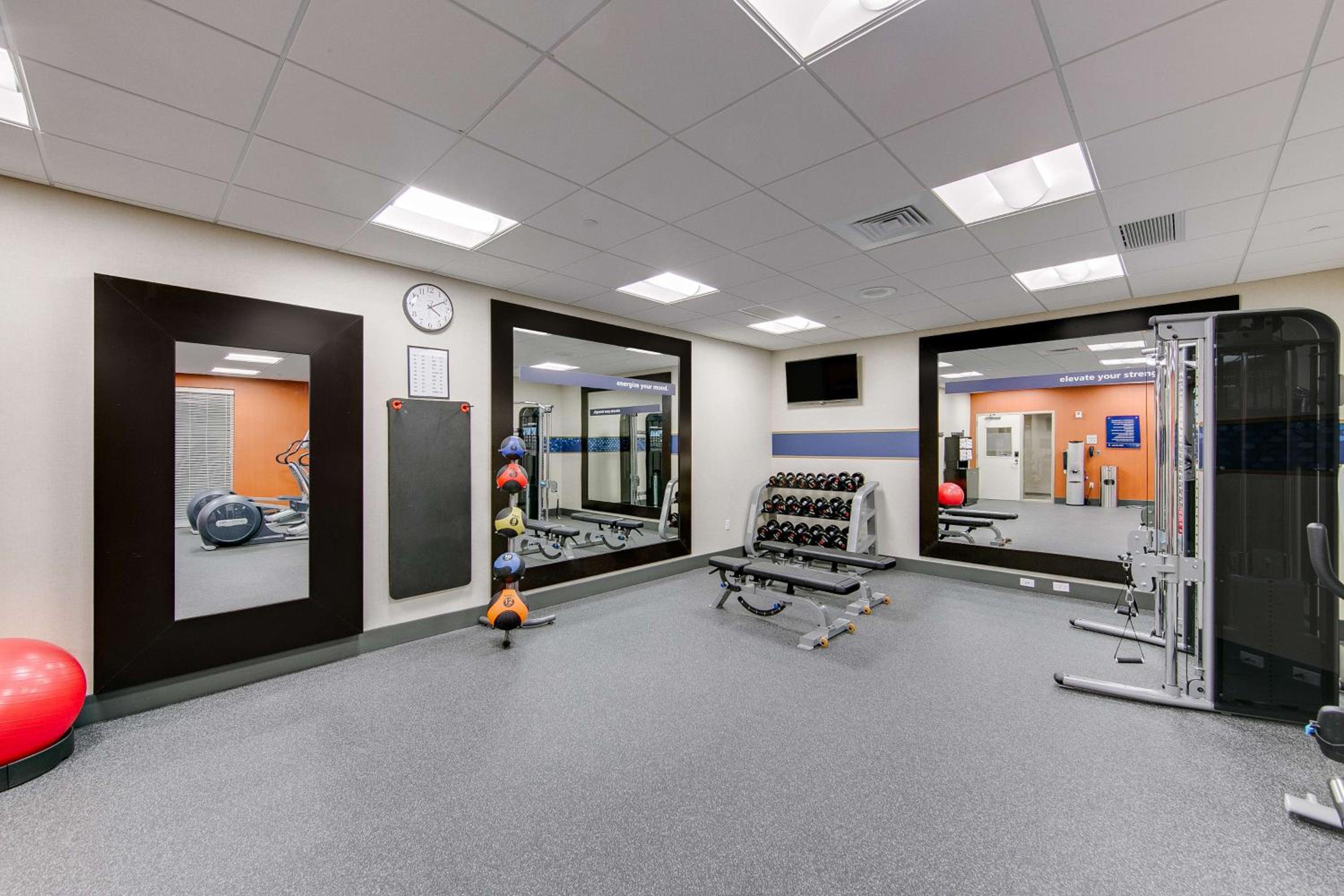 Palm Springs Vacations - Hampton Inn Suites North Houston Spring - Property Image 34