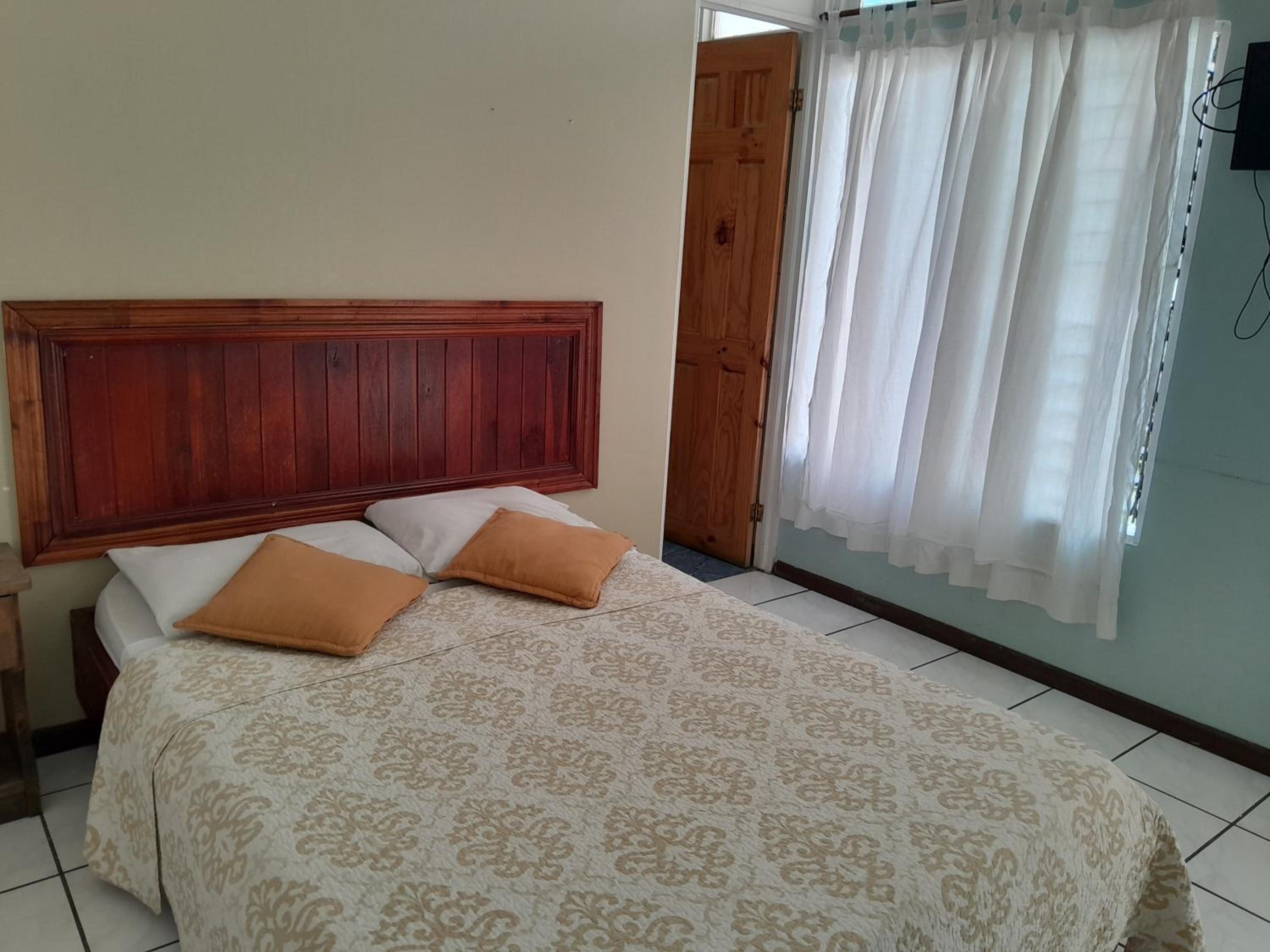 Gaudy's Hostel