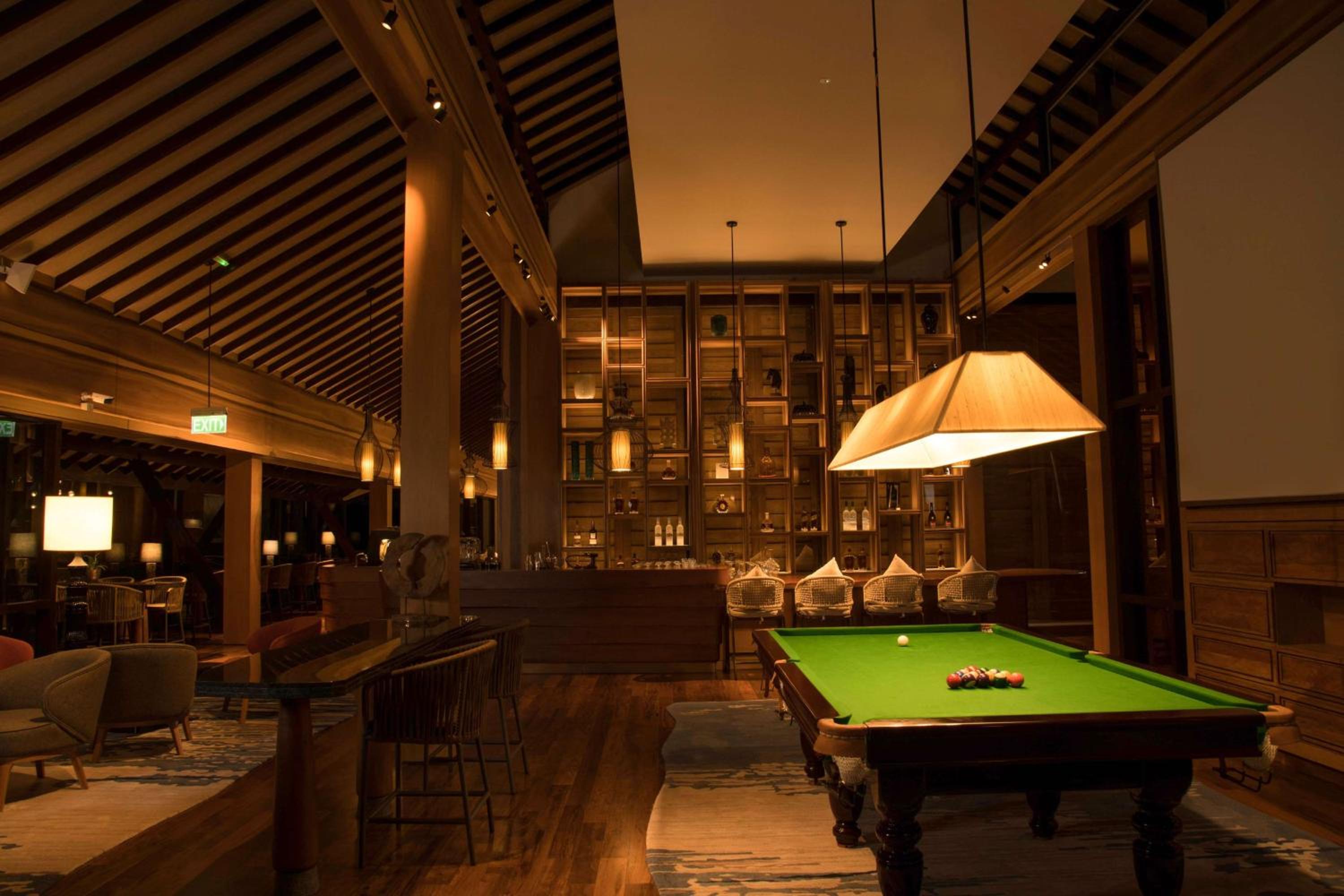 DoubleTree by Hilton Weerawila Rajawarna Resort