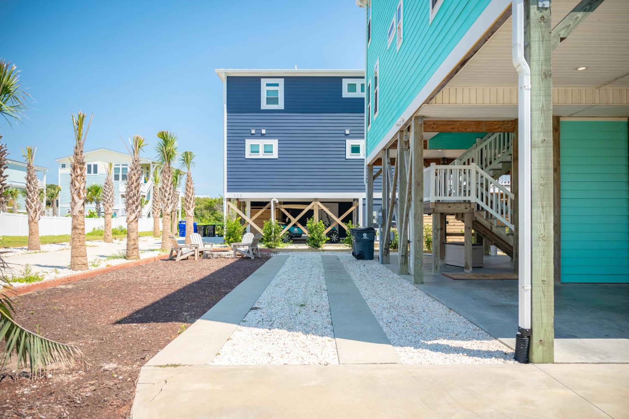 Summer Sea by Oak Island Accommodations
