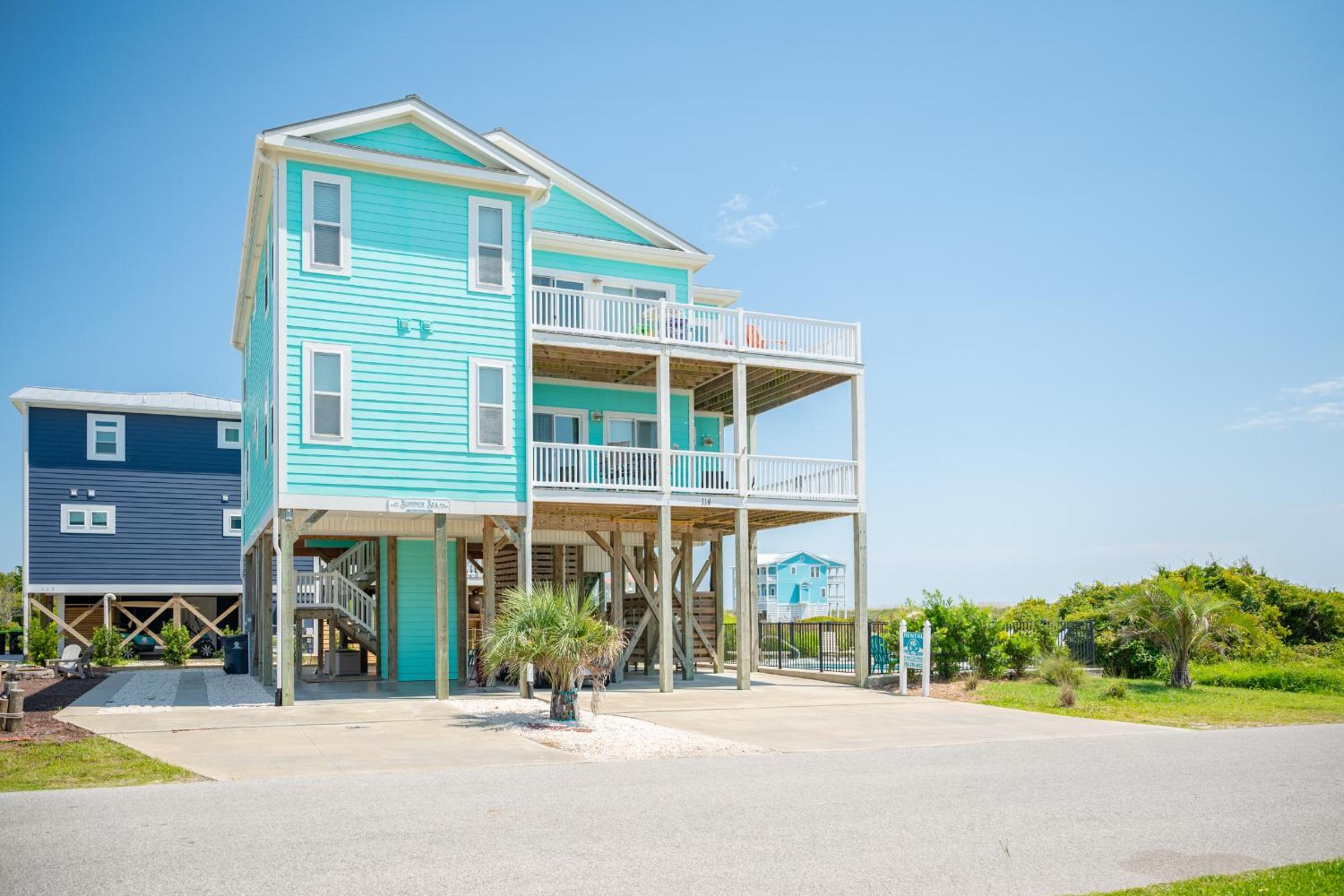 Summer Sea by Oak Island Accommodations