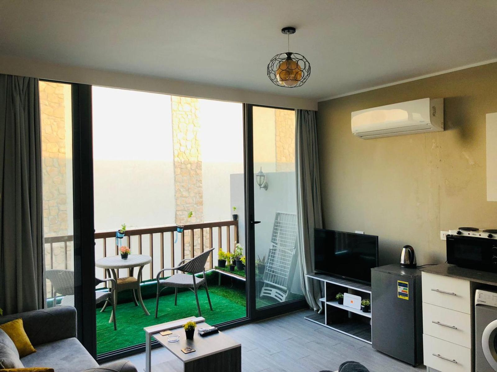 Bali studio