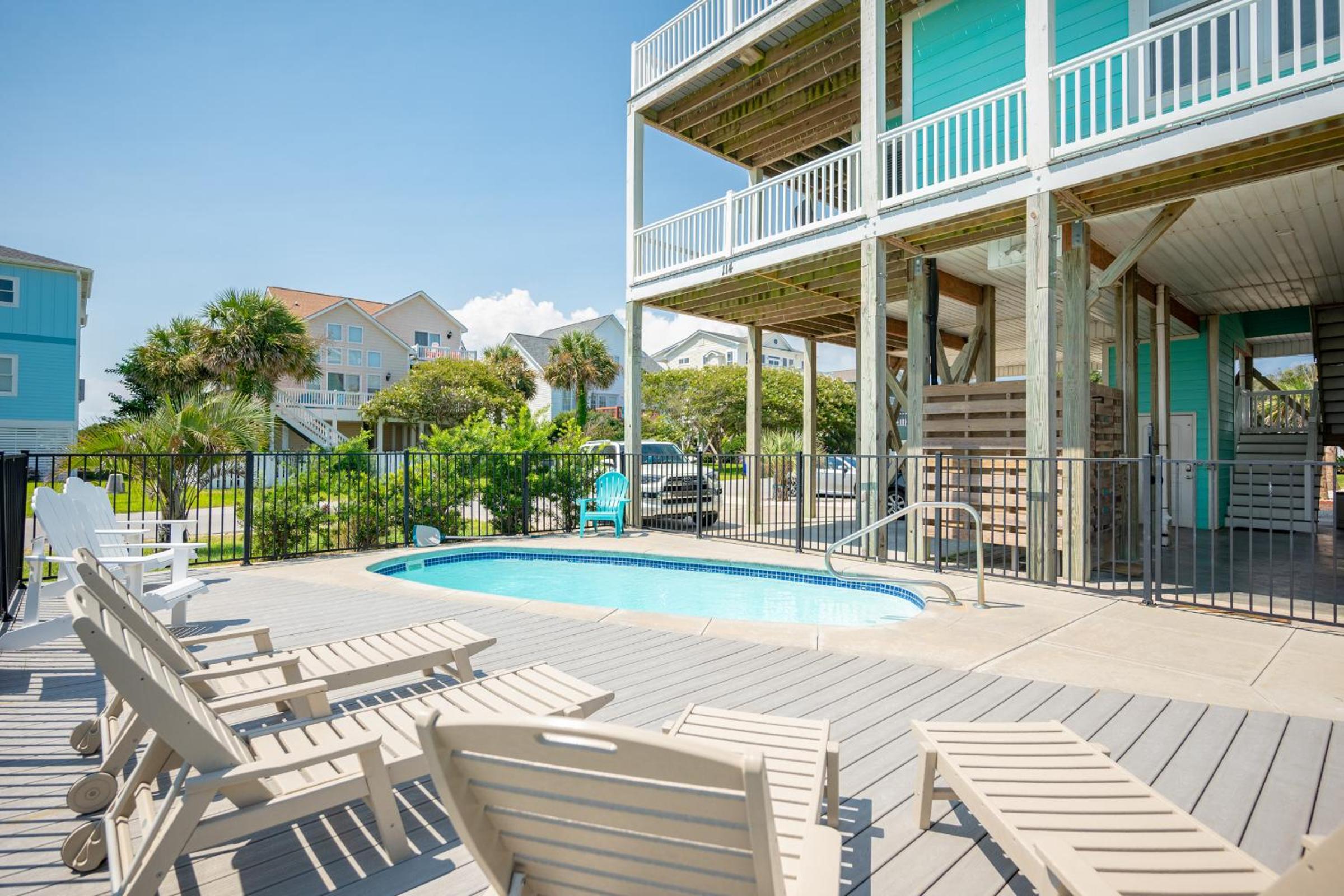Summer Sea by Oak Island Accommodations