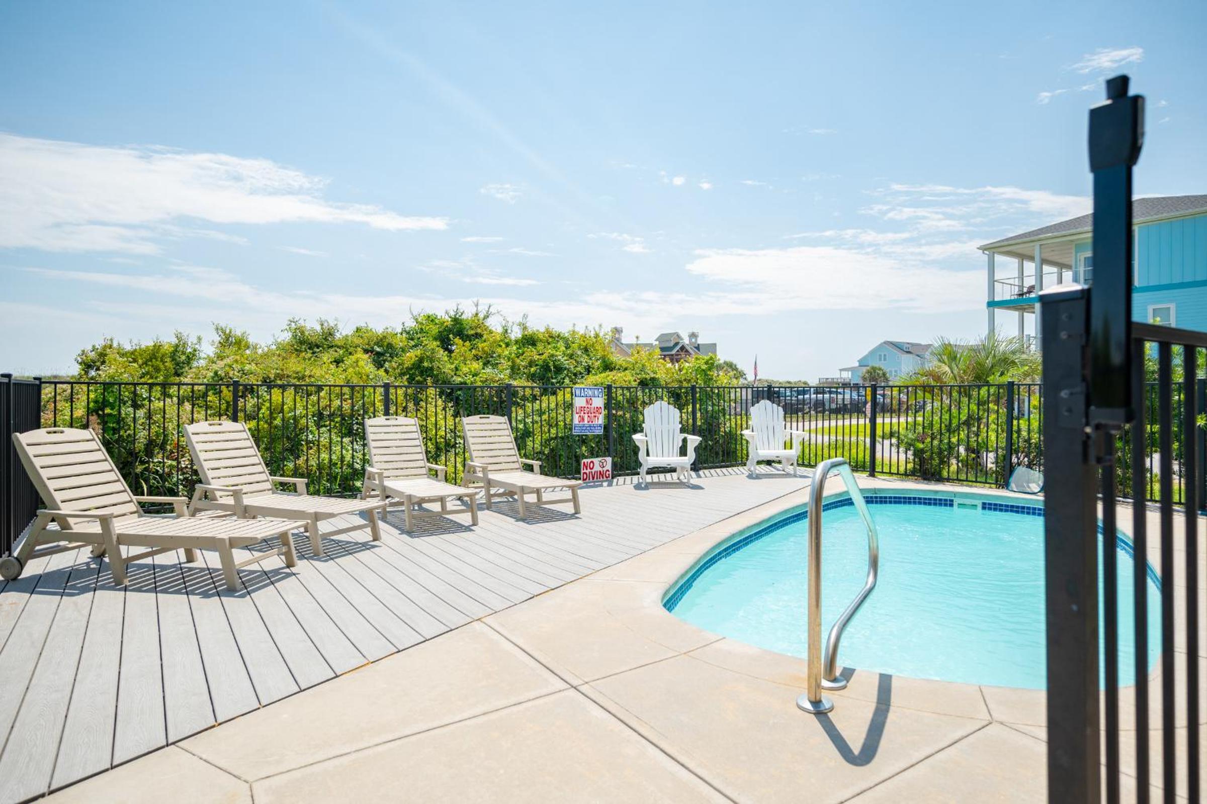 Summer Sea by Oak Island Accommodations
