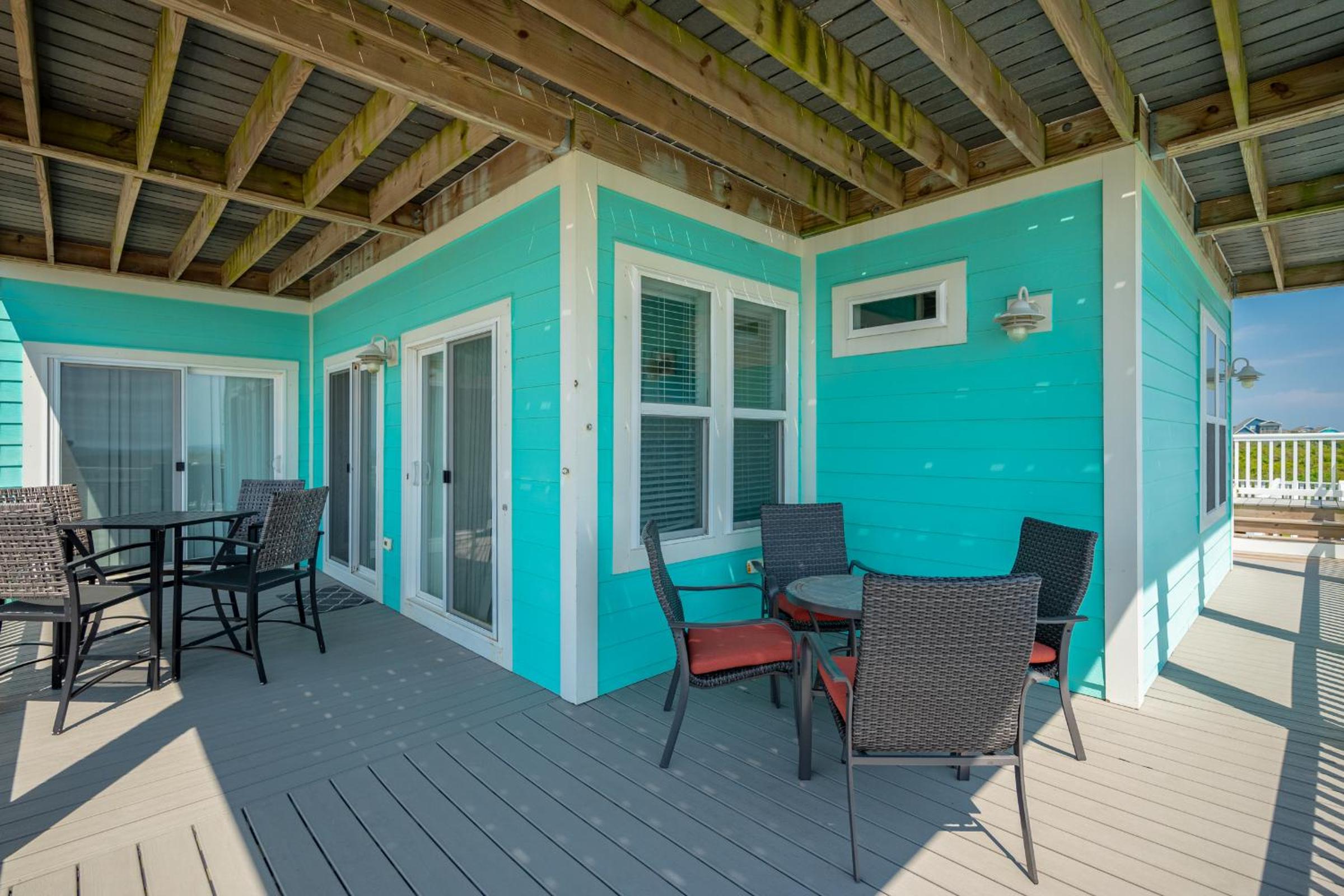 Summer Sea by Oak Island Accommodations