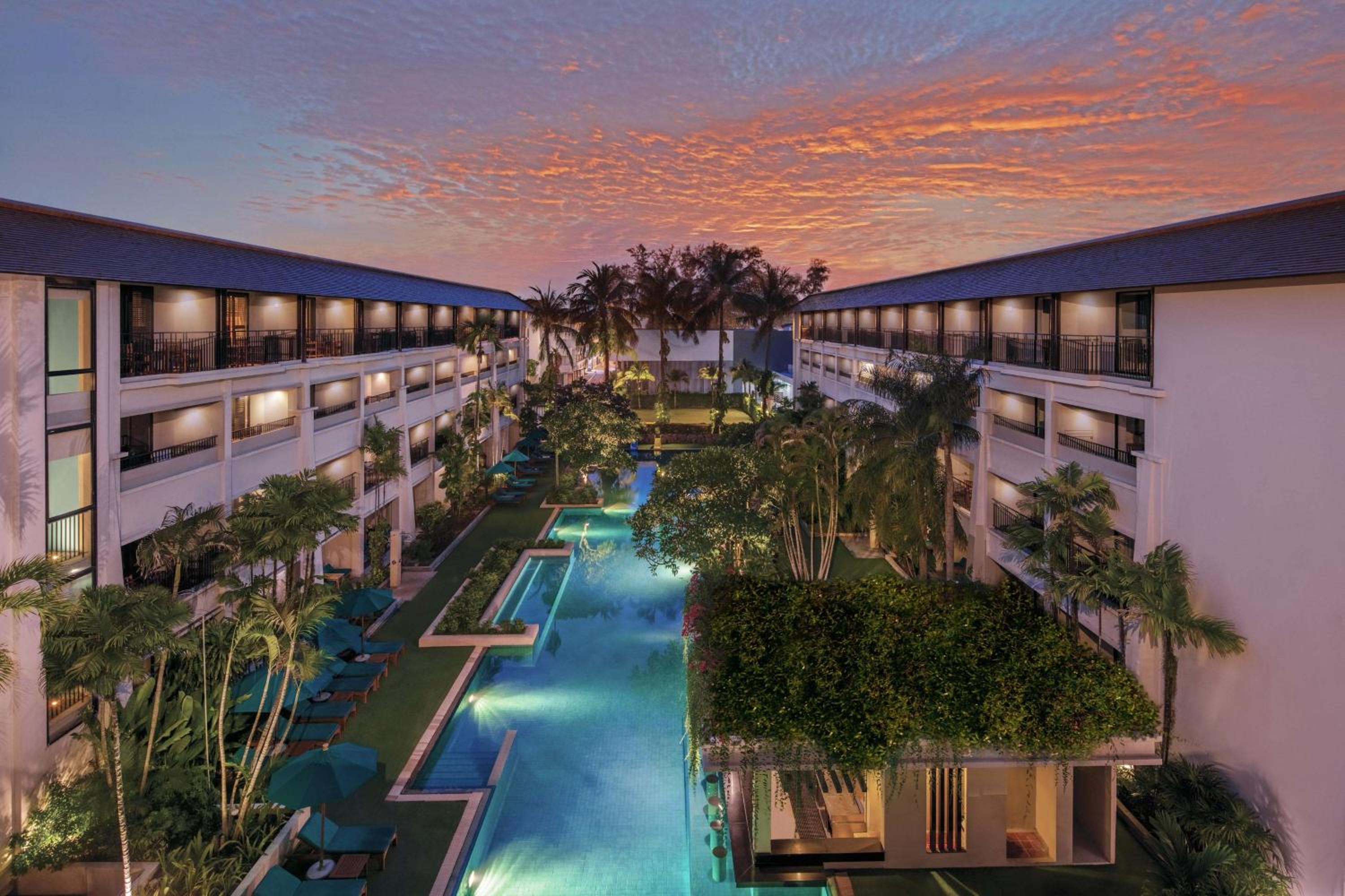 Hotel DoubleTree by Hilton Phuket Banthai Resort - Image 1