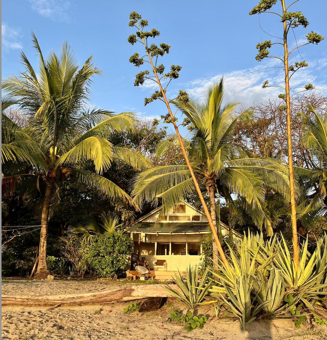 Beachhouse Playa Lagarto