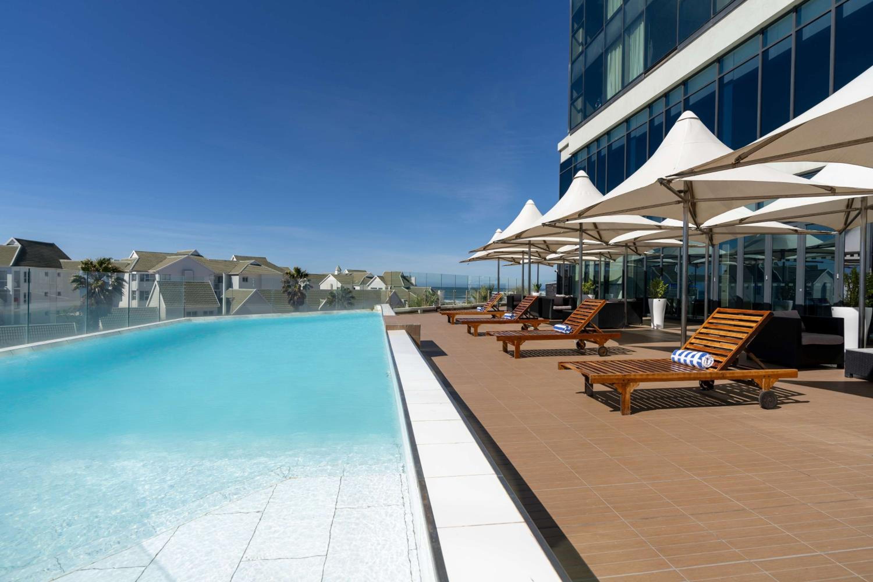 Port Elizabeth Vacations - Radisson Blu Hotel, Port Elizabeth - Property Image 2