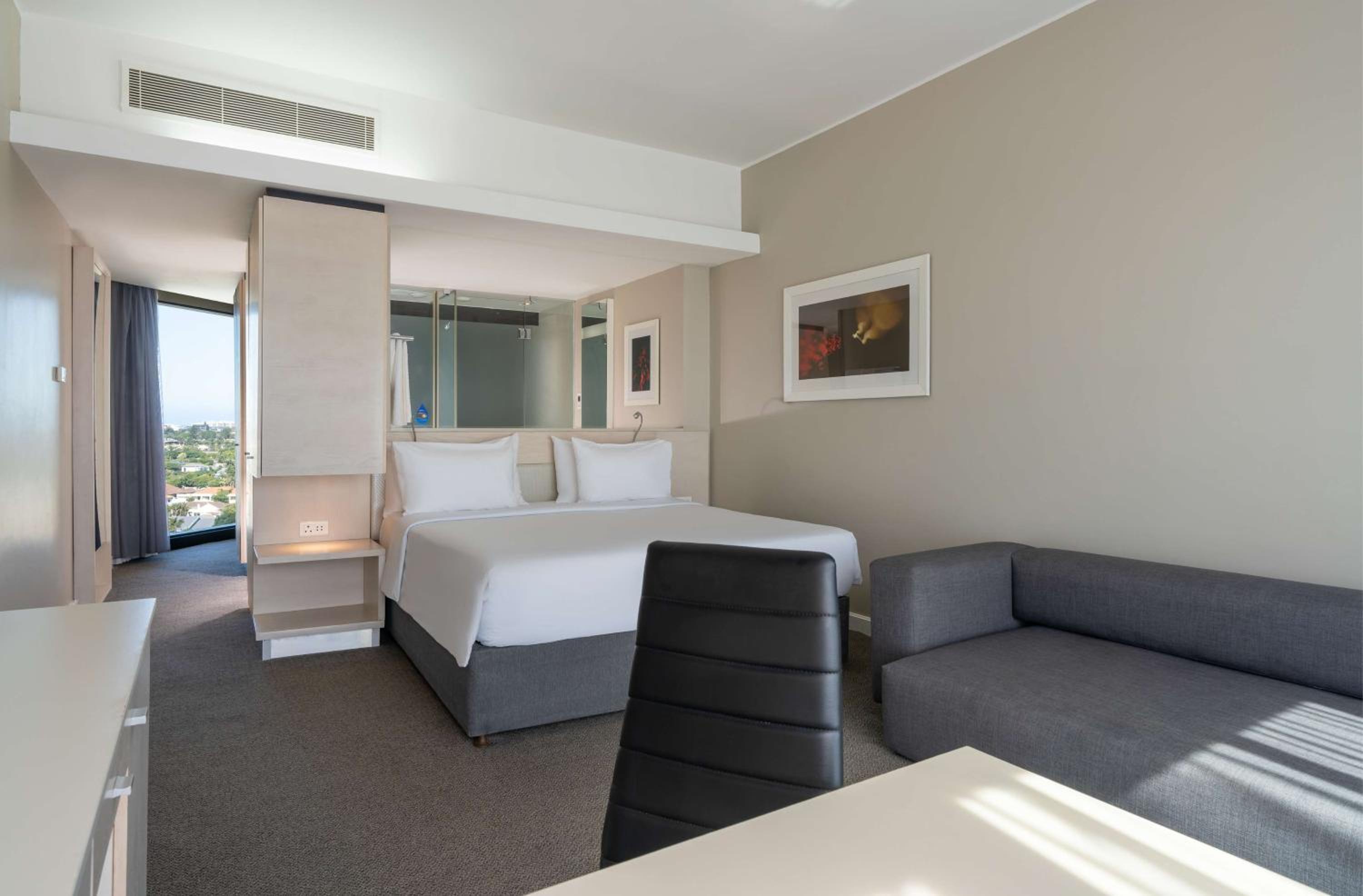 Port Elizabeth Vacations - Radisson Blu Hotel, Port Elizabeth - Property Image 10
