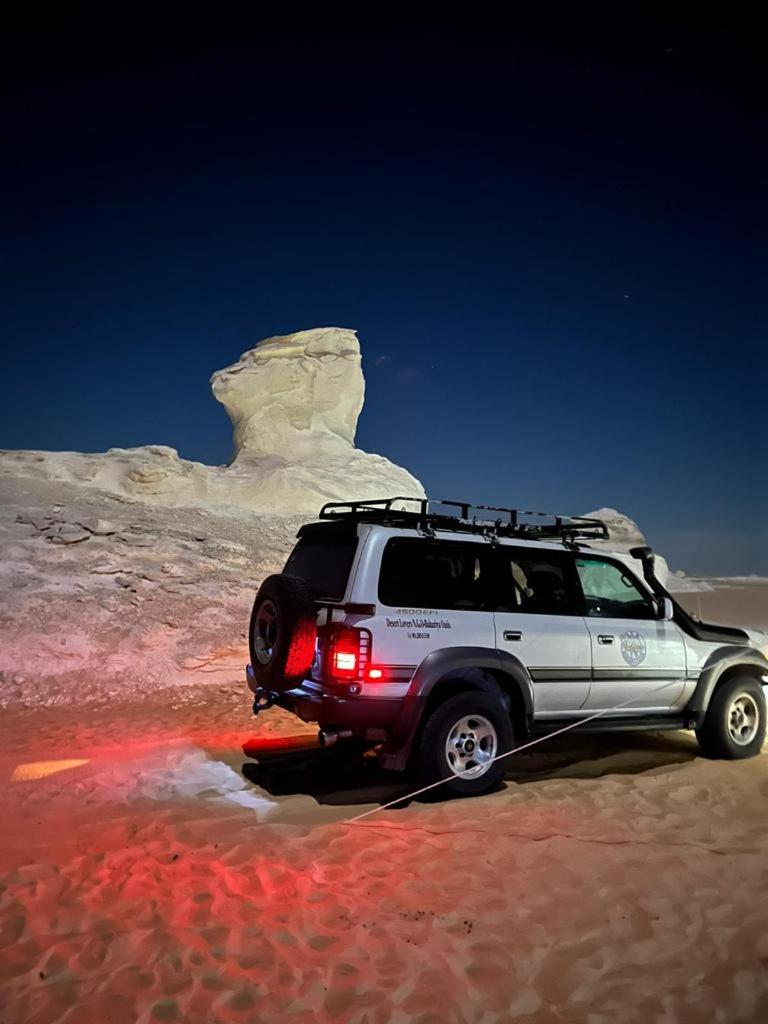 Egypt white and black desert with Camping