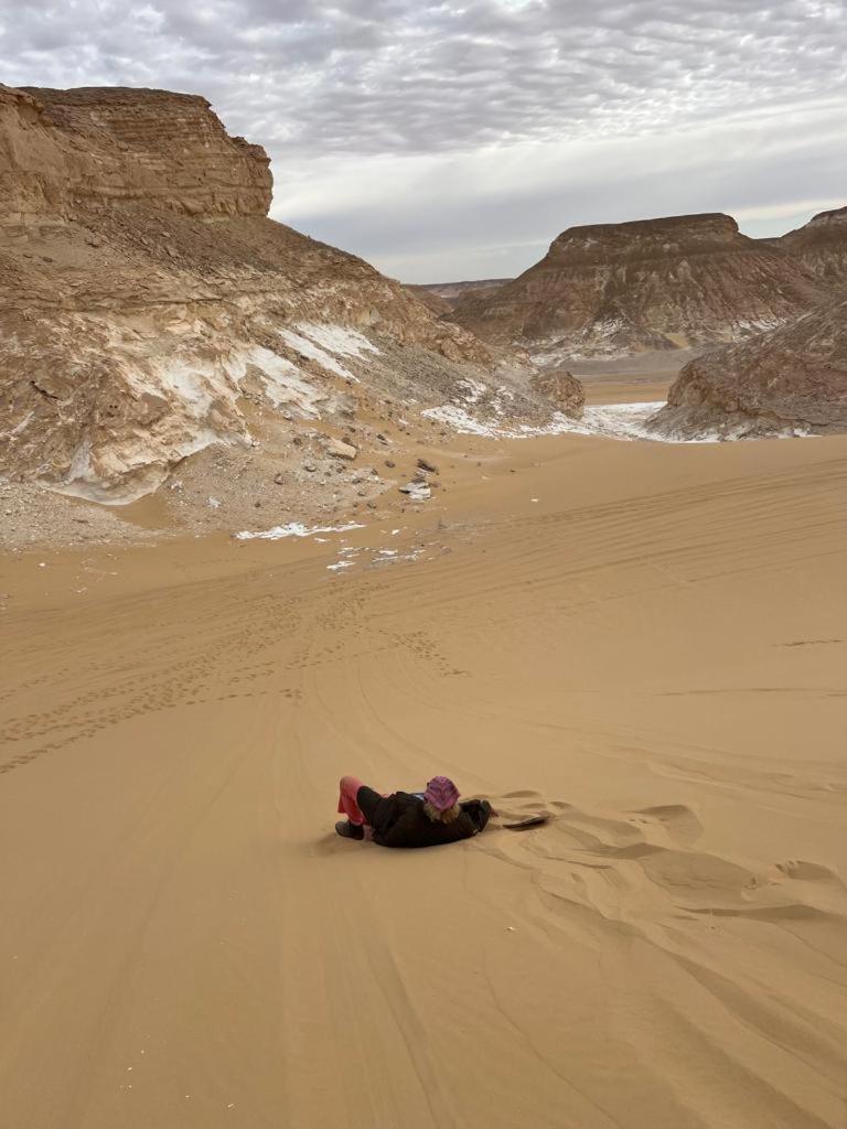 Egypt white and black desert with Camping