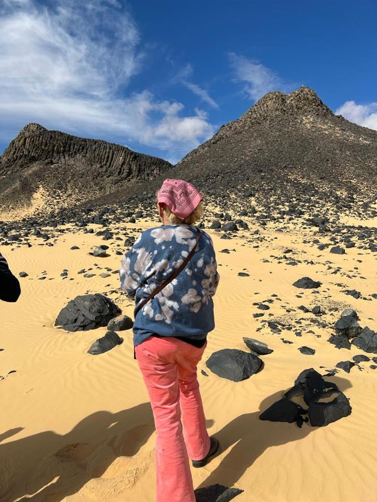 Egypt white and black desert with Camping