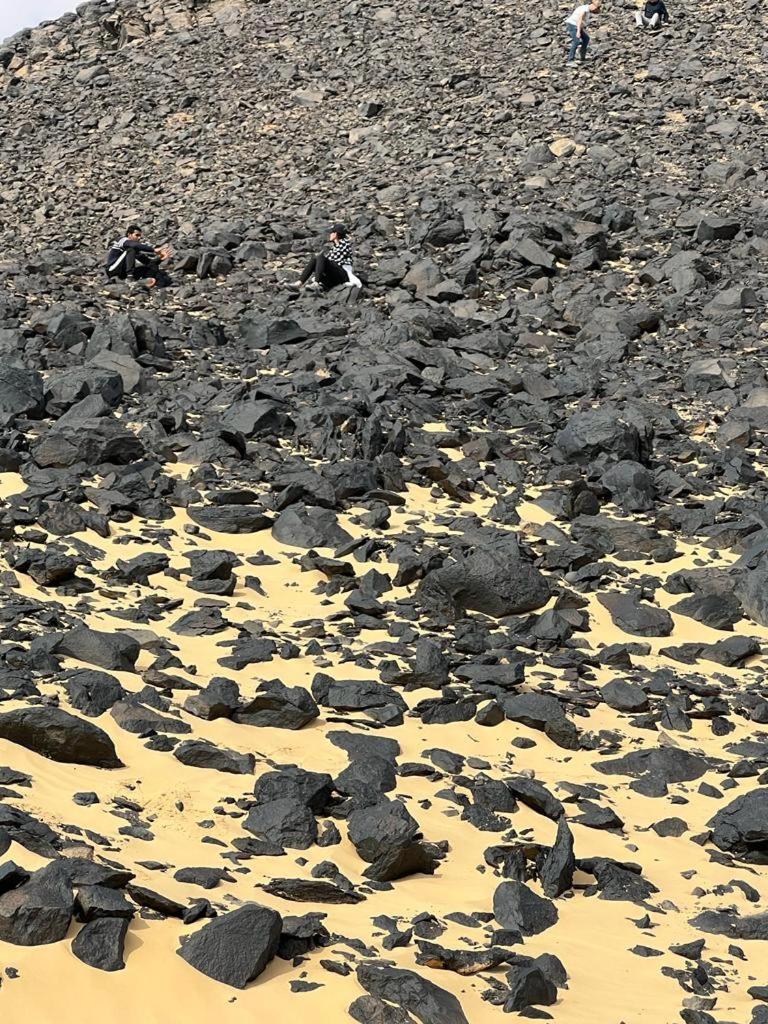 Egypt white and black desert with Camping