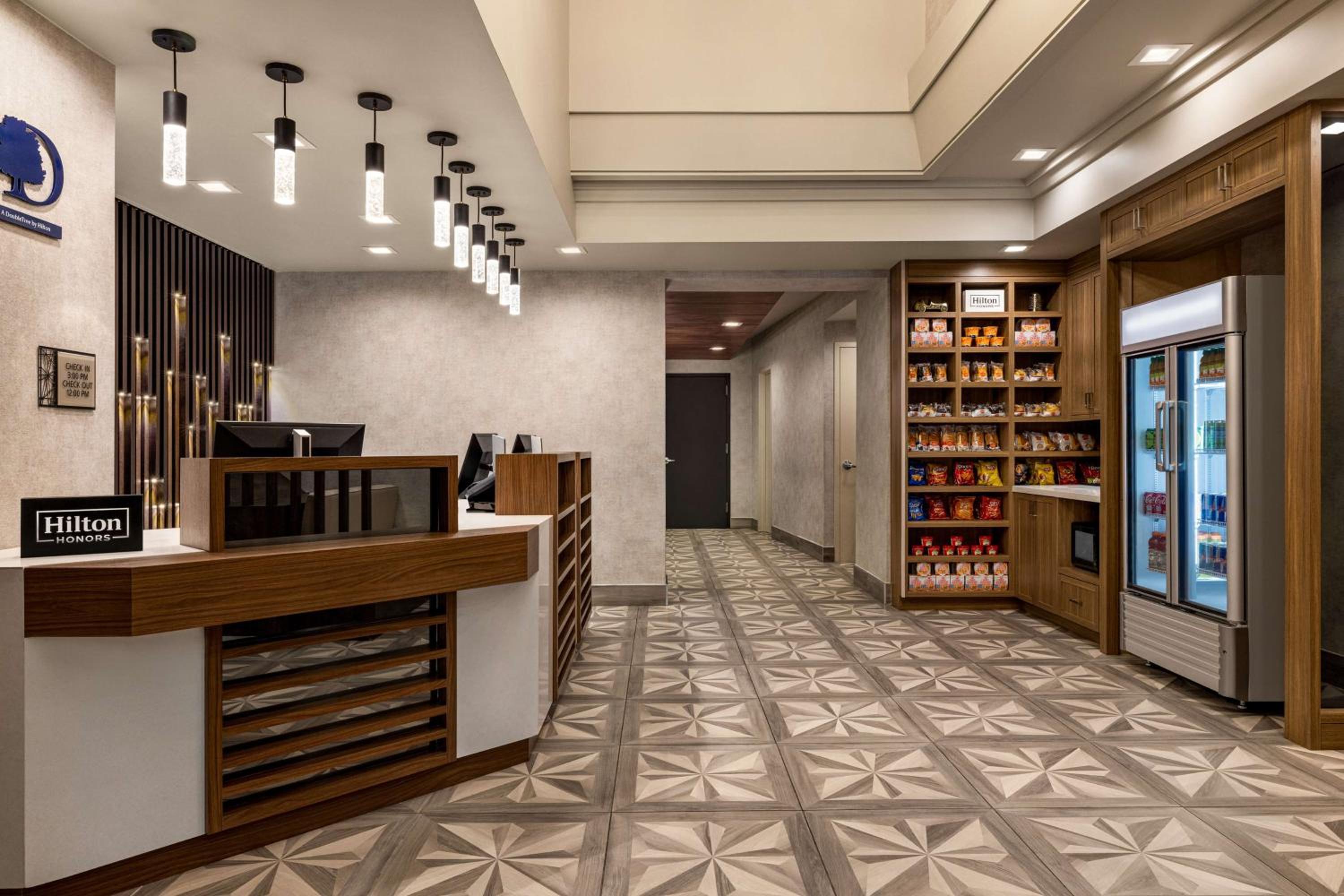 DoubleTree by Hilton New York Midtown Fifth Ave-3