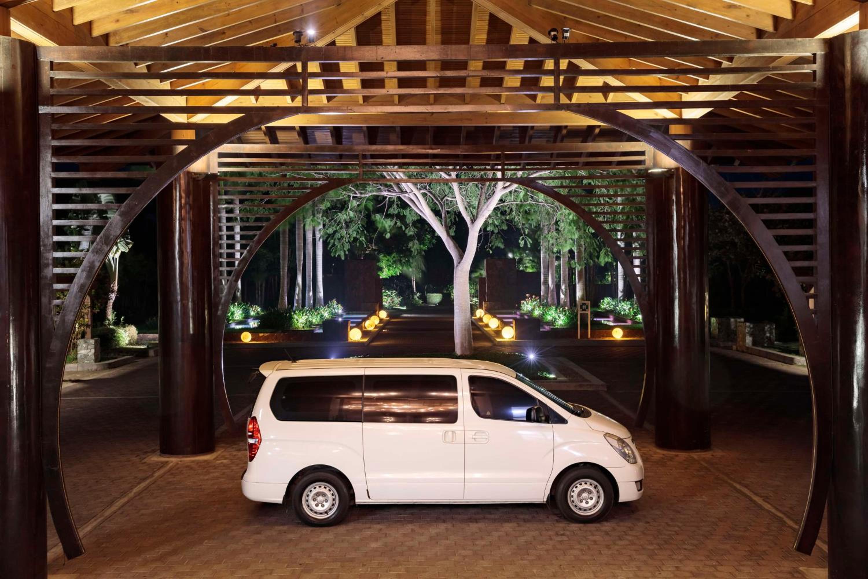 Indura Beach & Golf Resort Curio Collection By Hilton