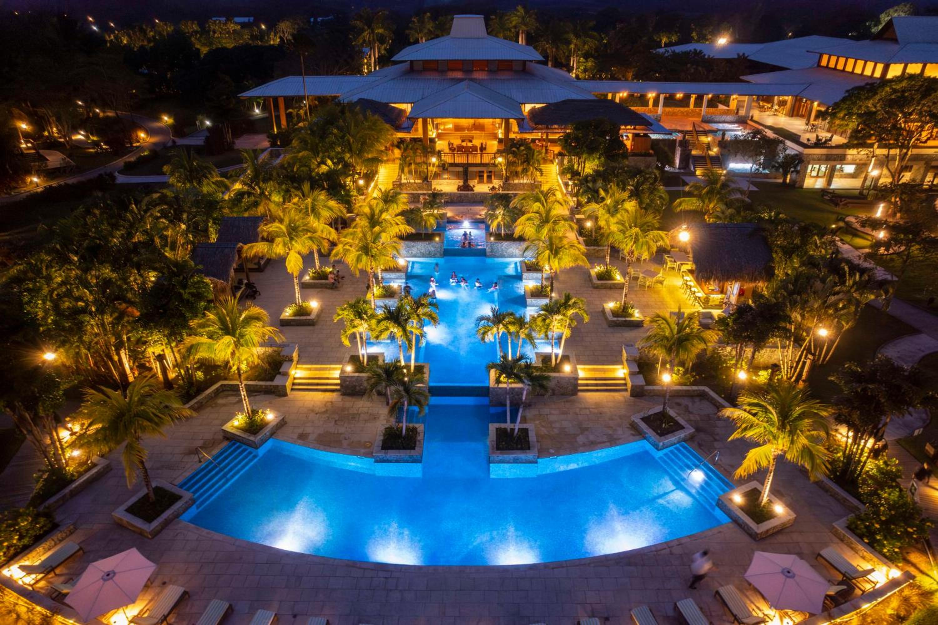Indura Beach & Golf Resort Curio Collection By Hilton