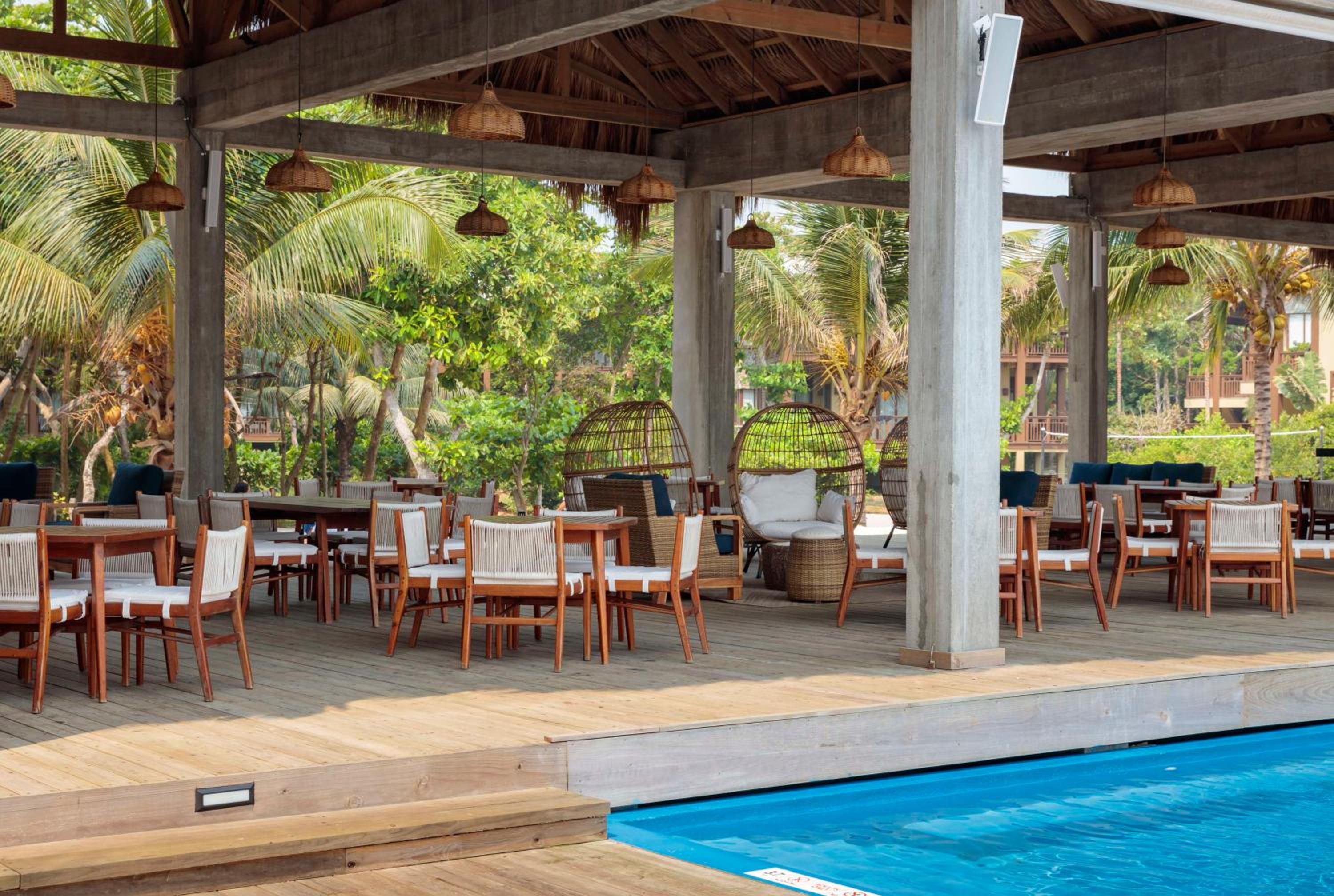 Indura Beach & Golf Resort Curio Collection By Hilton