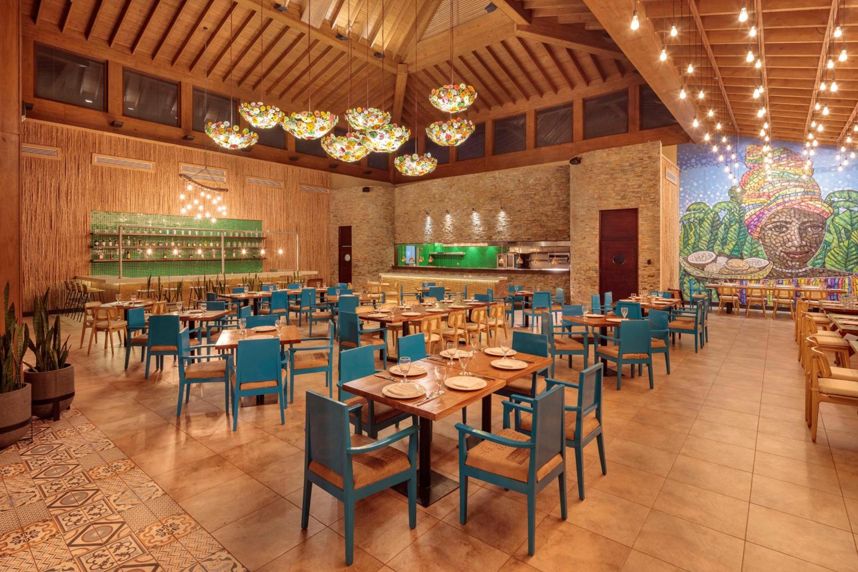 Indura Beach & Golf Resort Curio Collection By Hilton