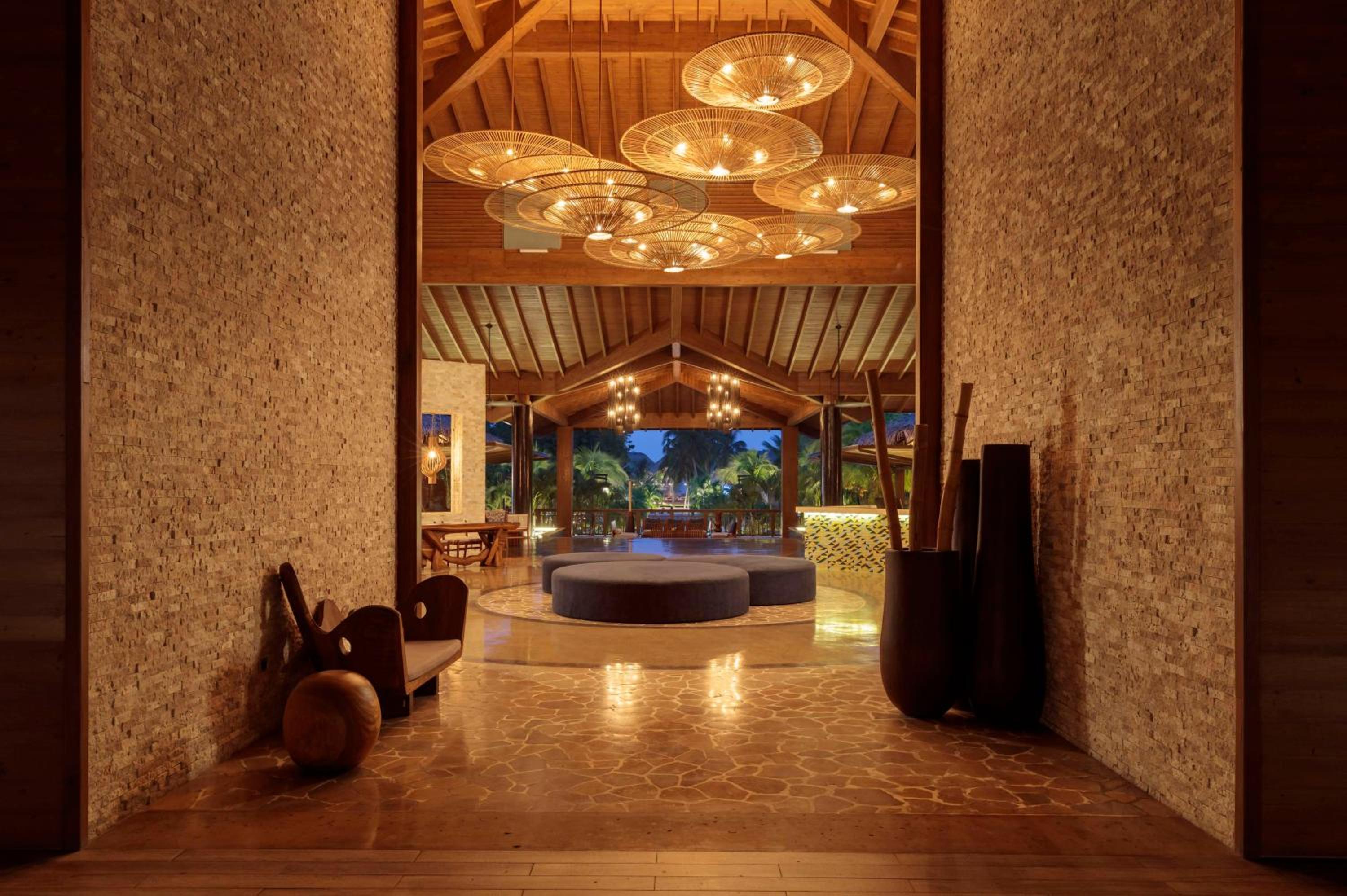 Indura Beach & Golf Resort Curio Collection By Hilton