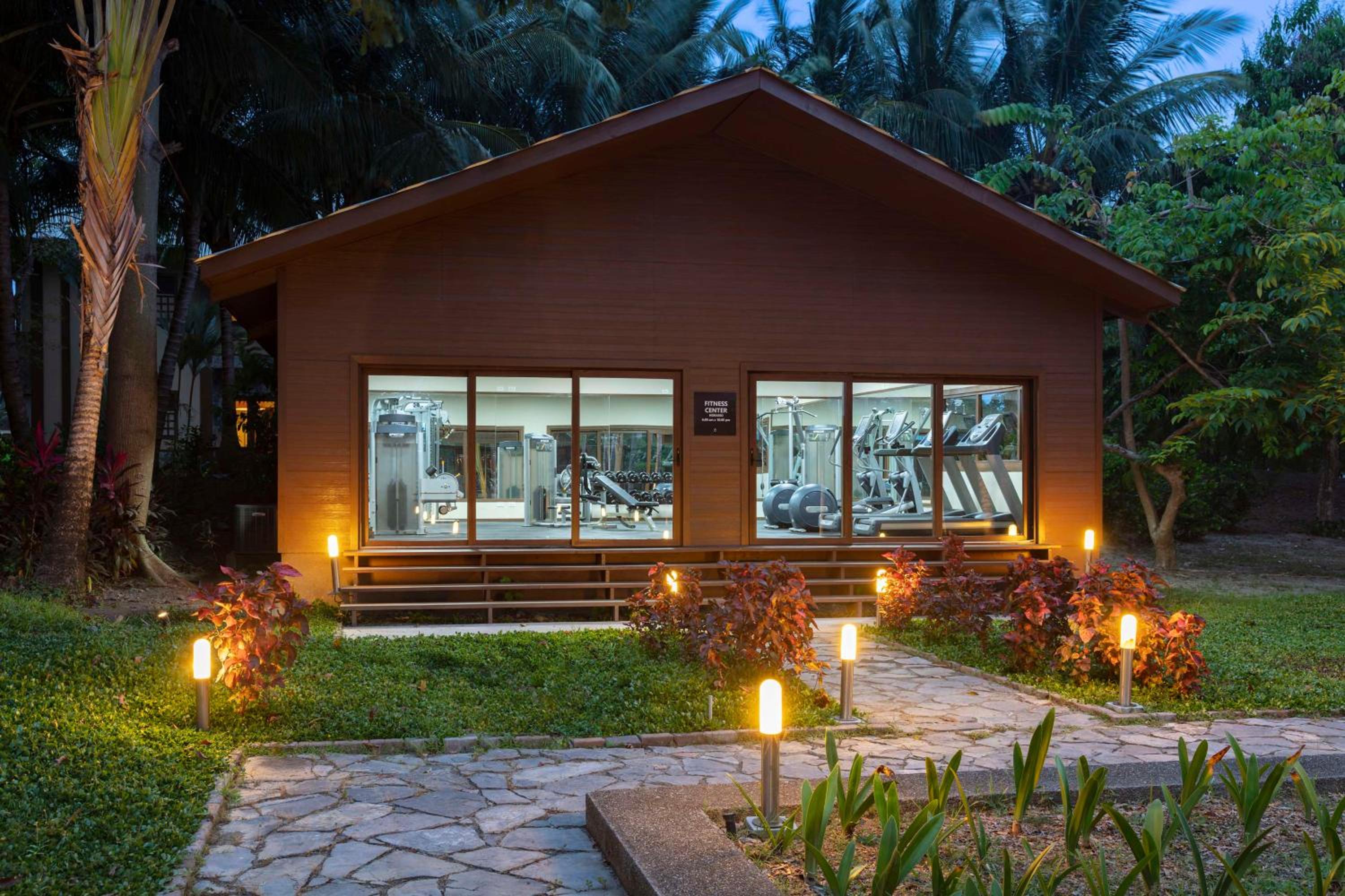 Indura Beach & Golf Resort Curio Collection By Hilton