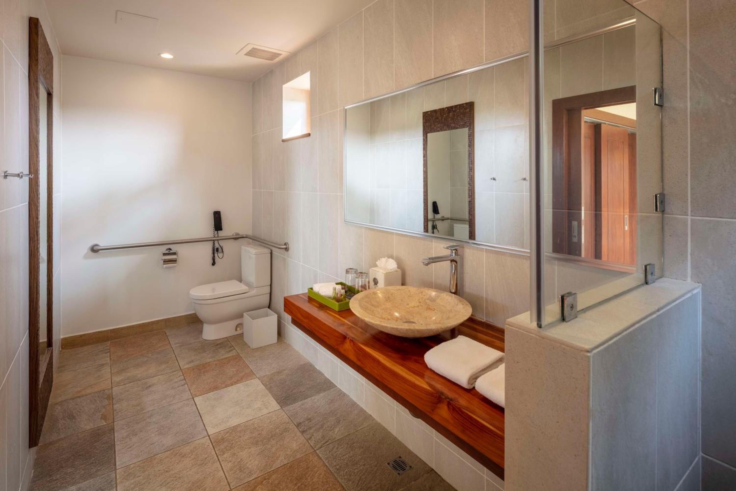 Indura Beach & Golf Resort Curio Collection By Hilton