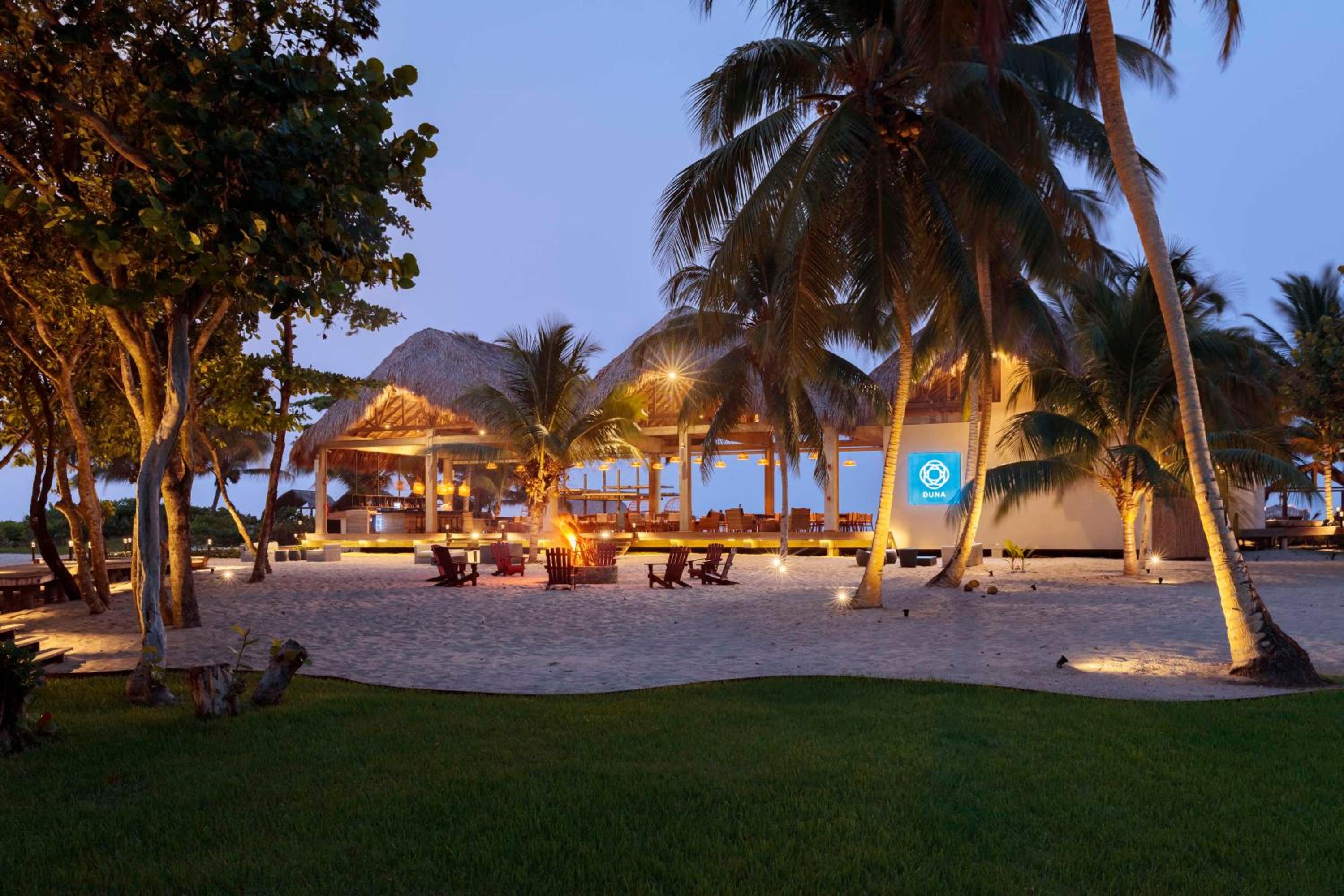 Indura Beach & Golf Resort Curio Collection By Hilton