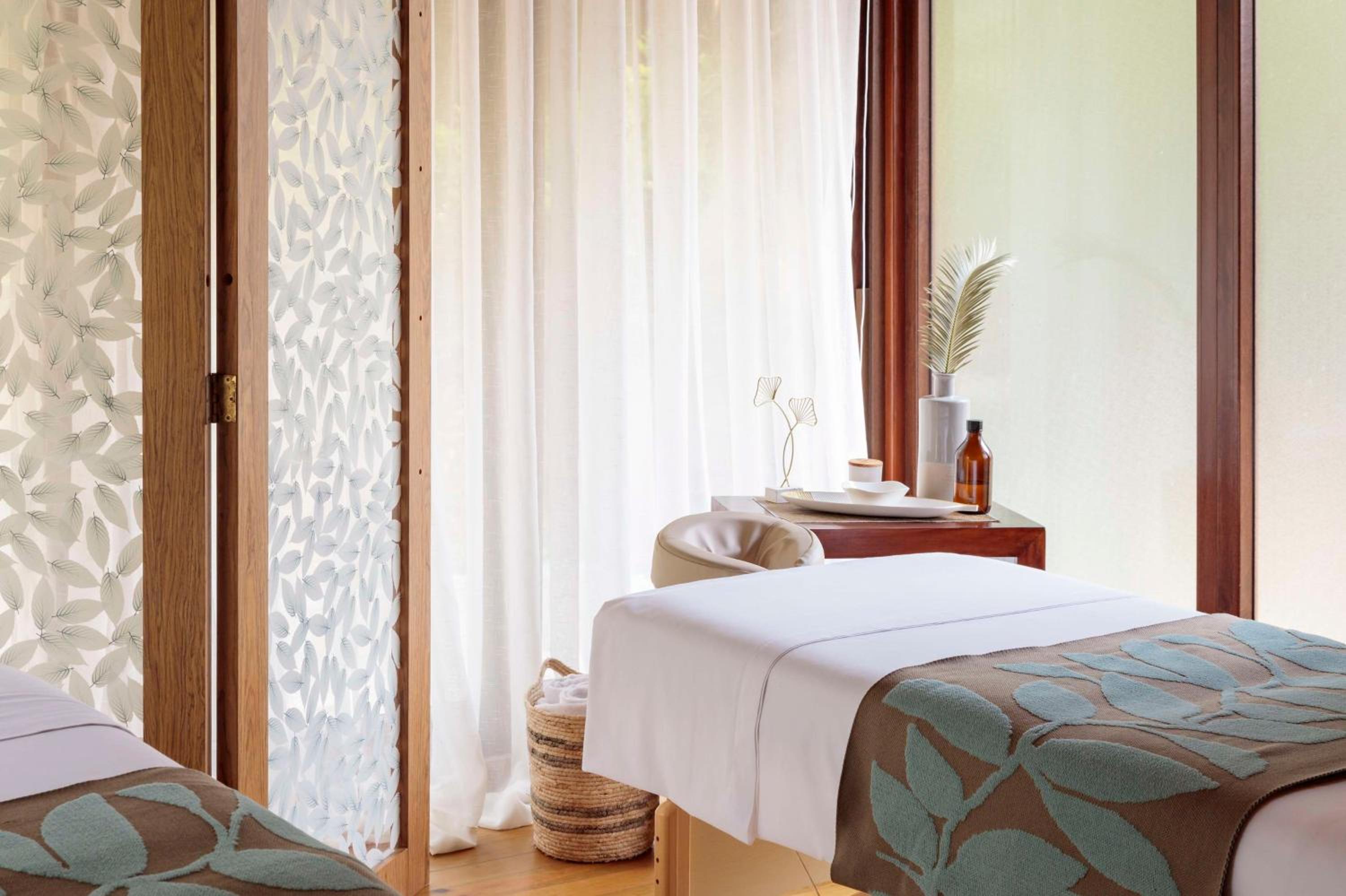 Indura Beach & Golf Resort Curio Collection By Hilton