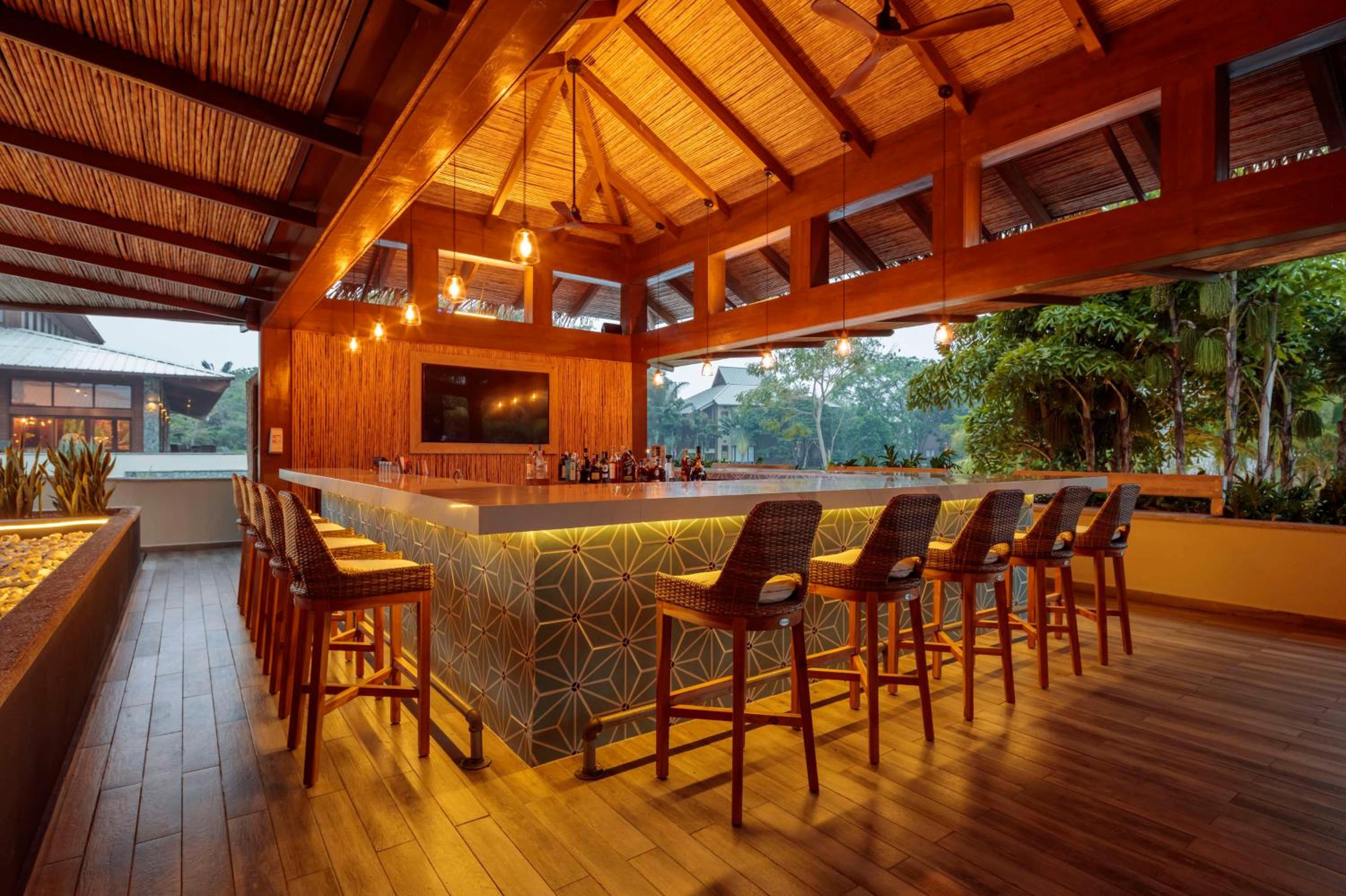 Indura Beach & Golf Resort Curio Collection By Hilton