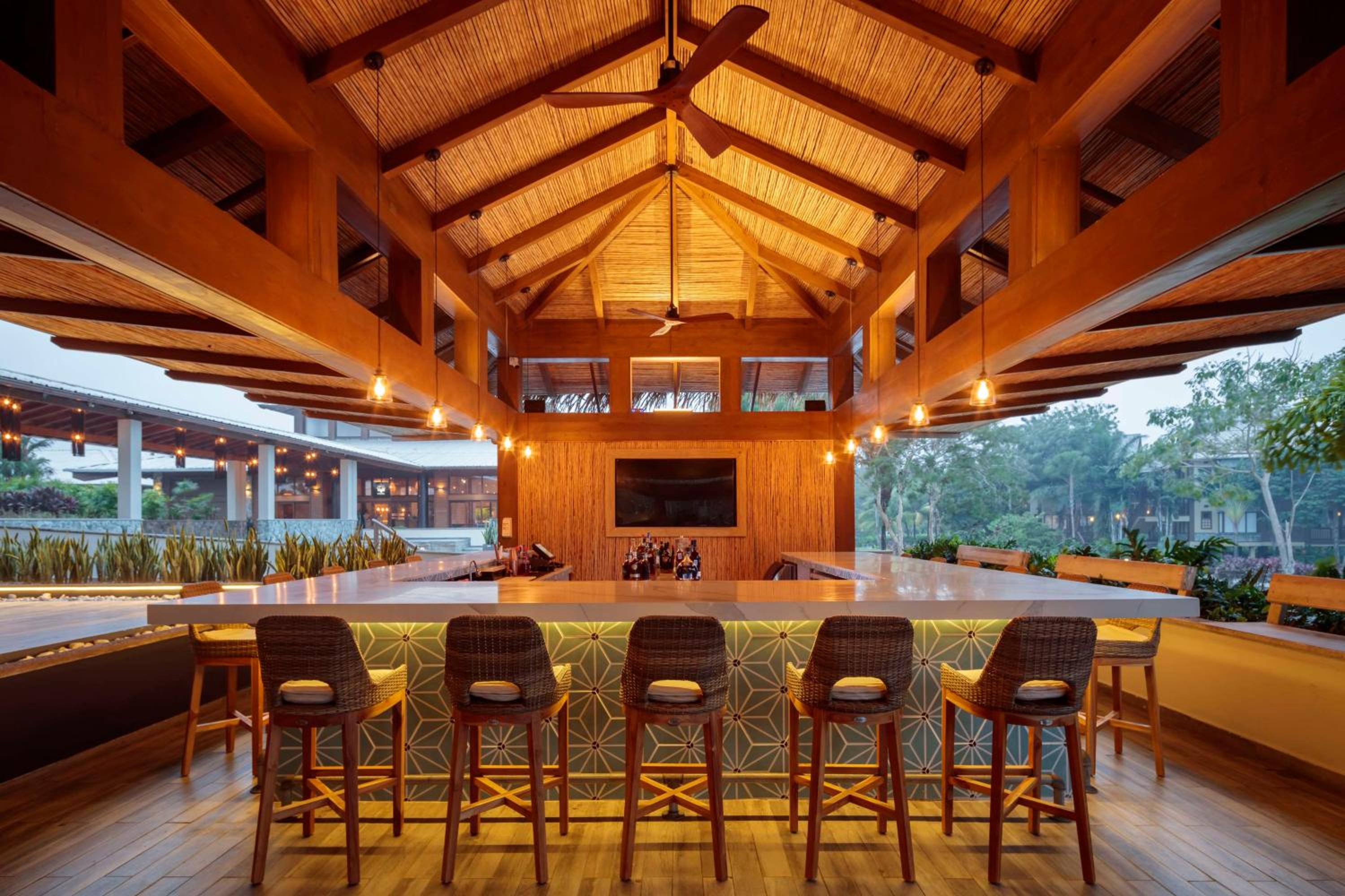 Indura Beach & Golf Resort Curio Collection By Hilton