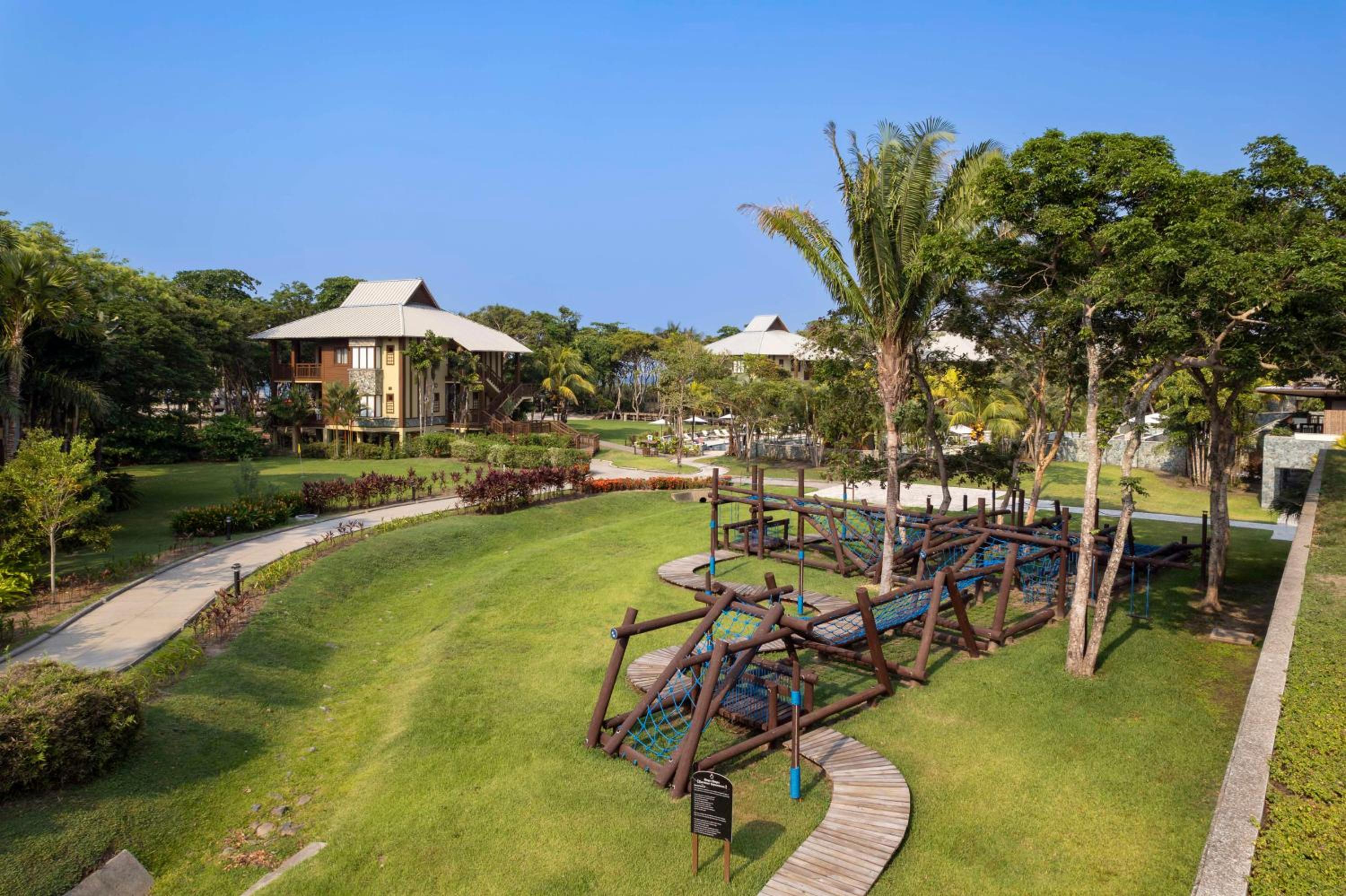 Indura Beach & Golf Resort Curio Collection By Hilton