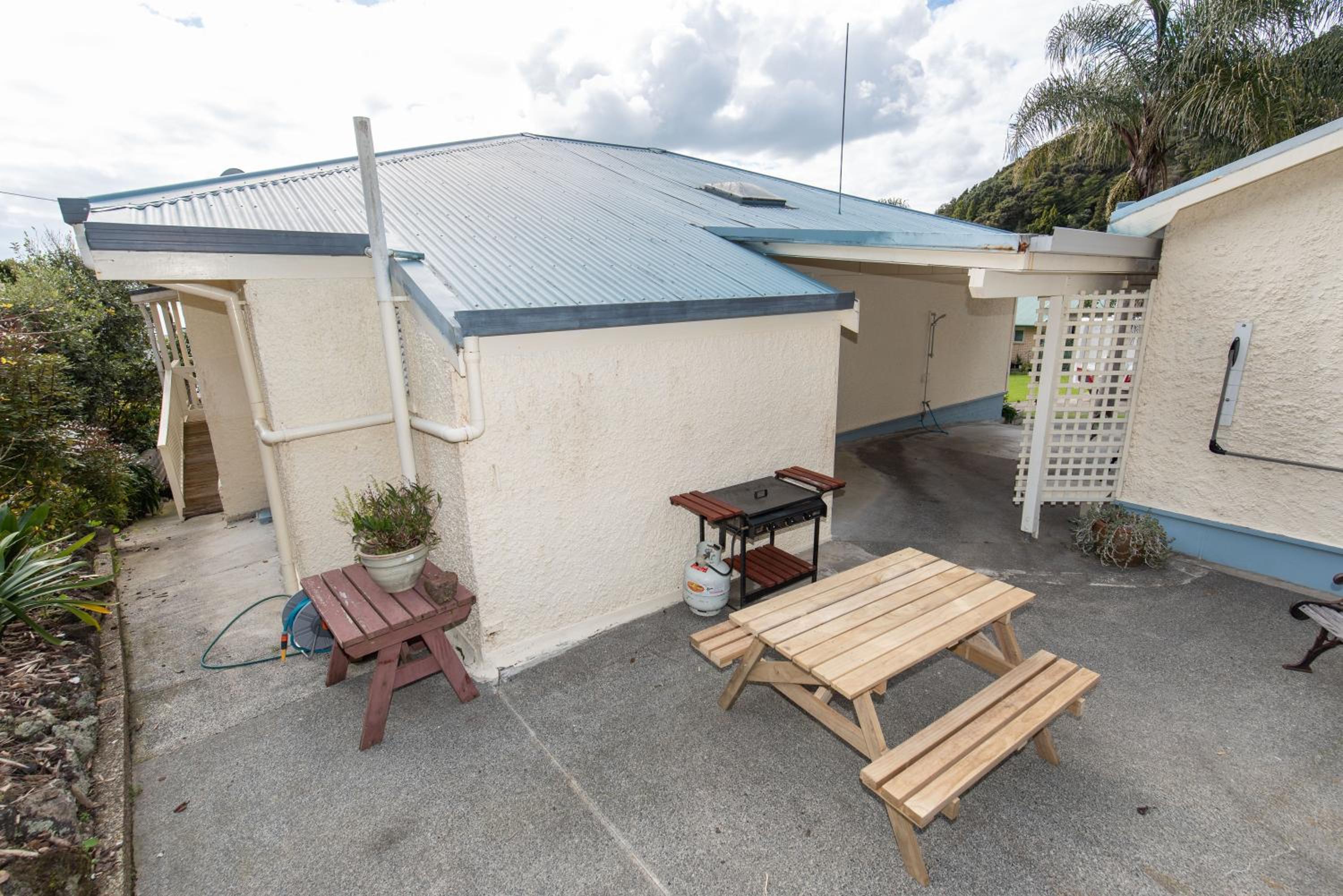 The Beach House - Paihia Holiday Home view 5