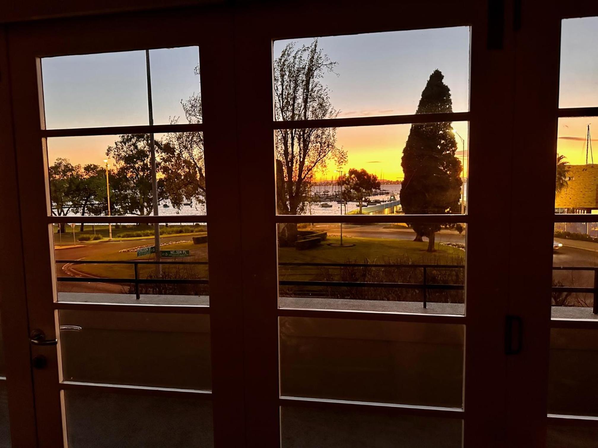 Captains Retreat Apartments and Cottages