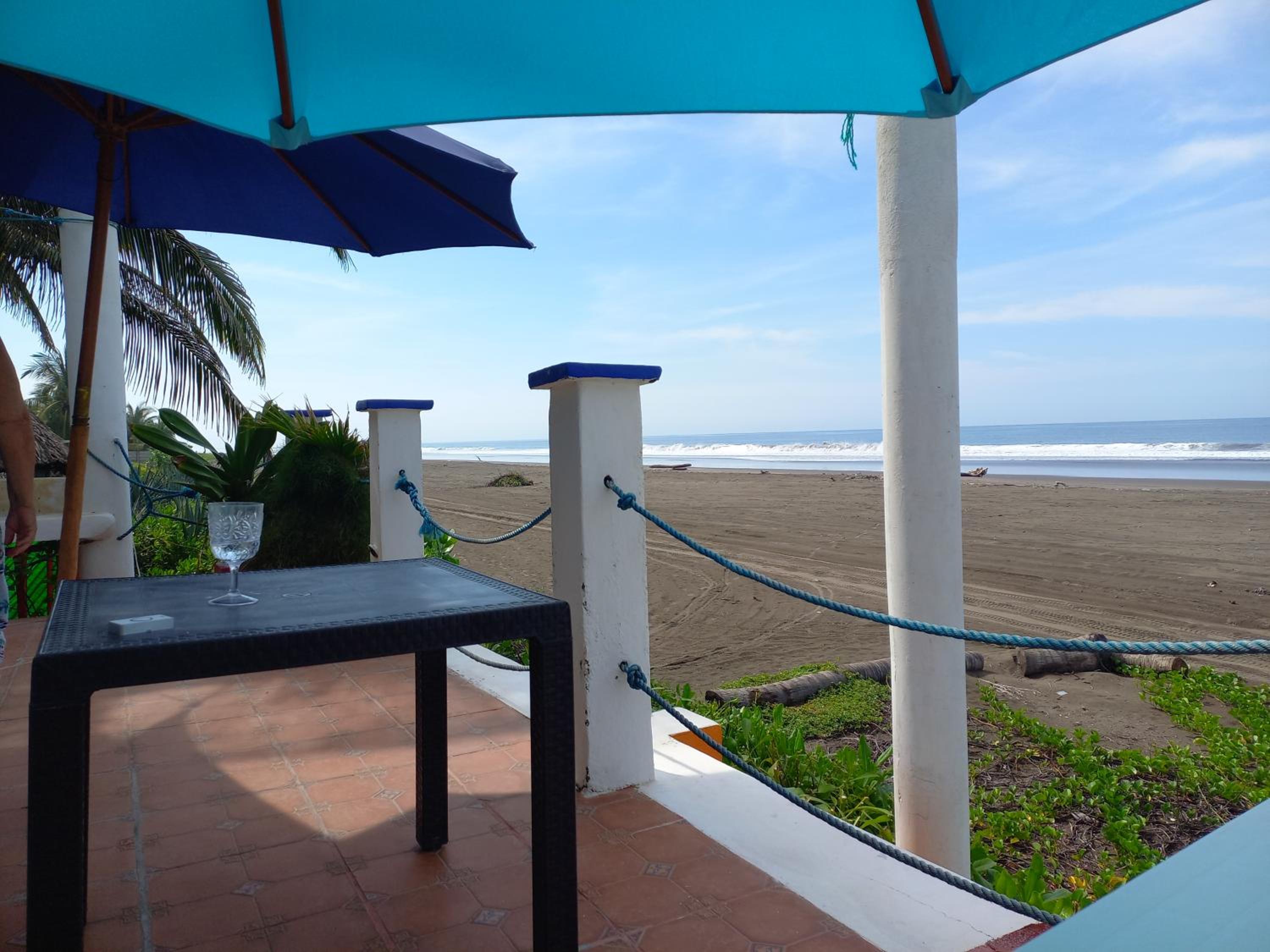 MARDEORO BEACH HOUSE