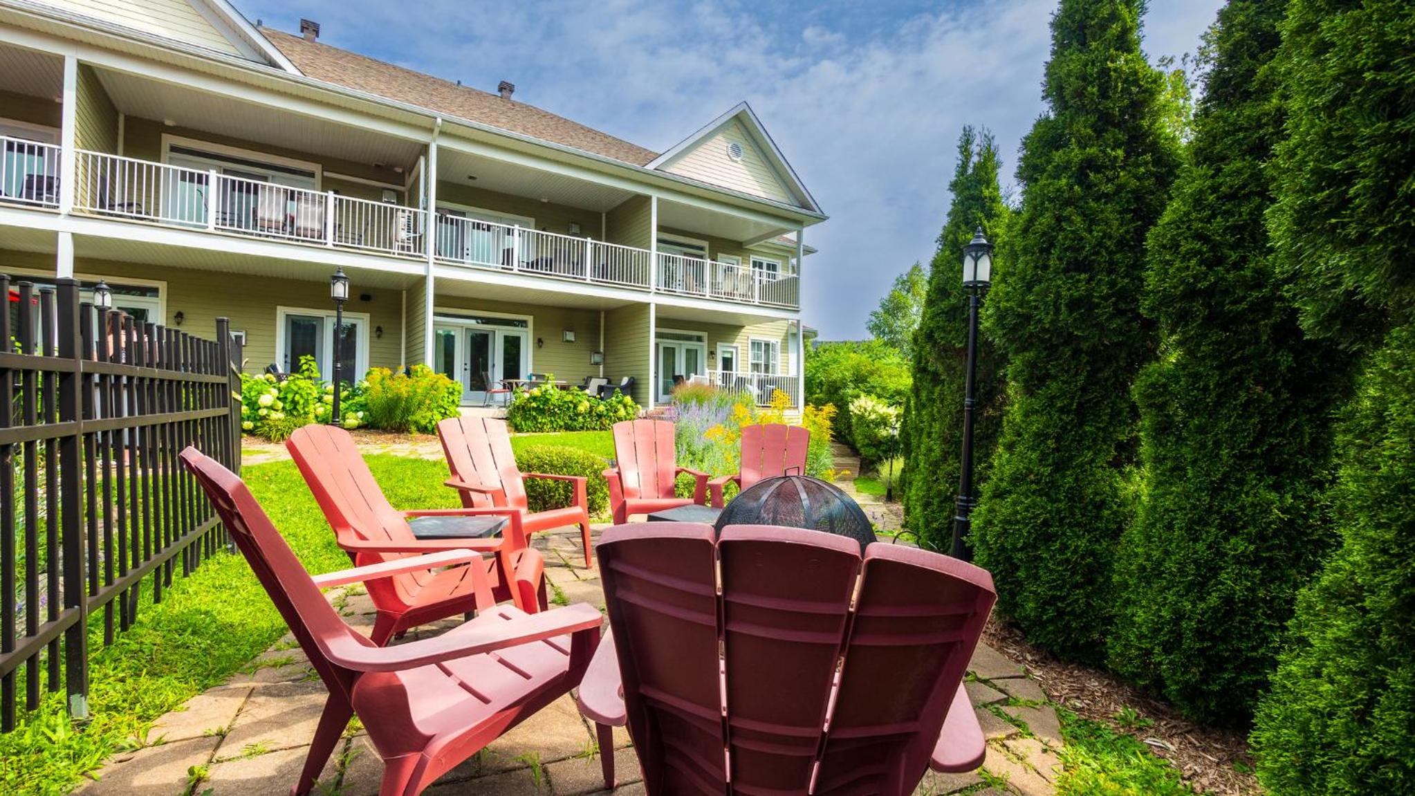 Superbe condo - Navette de Ski Gratuite #202
