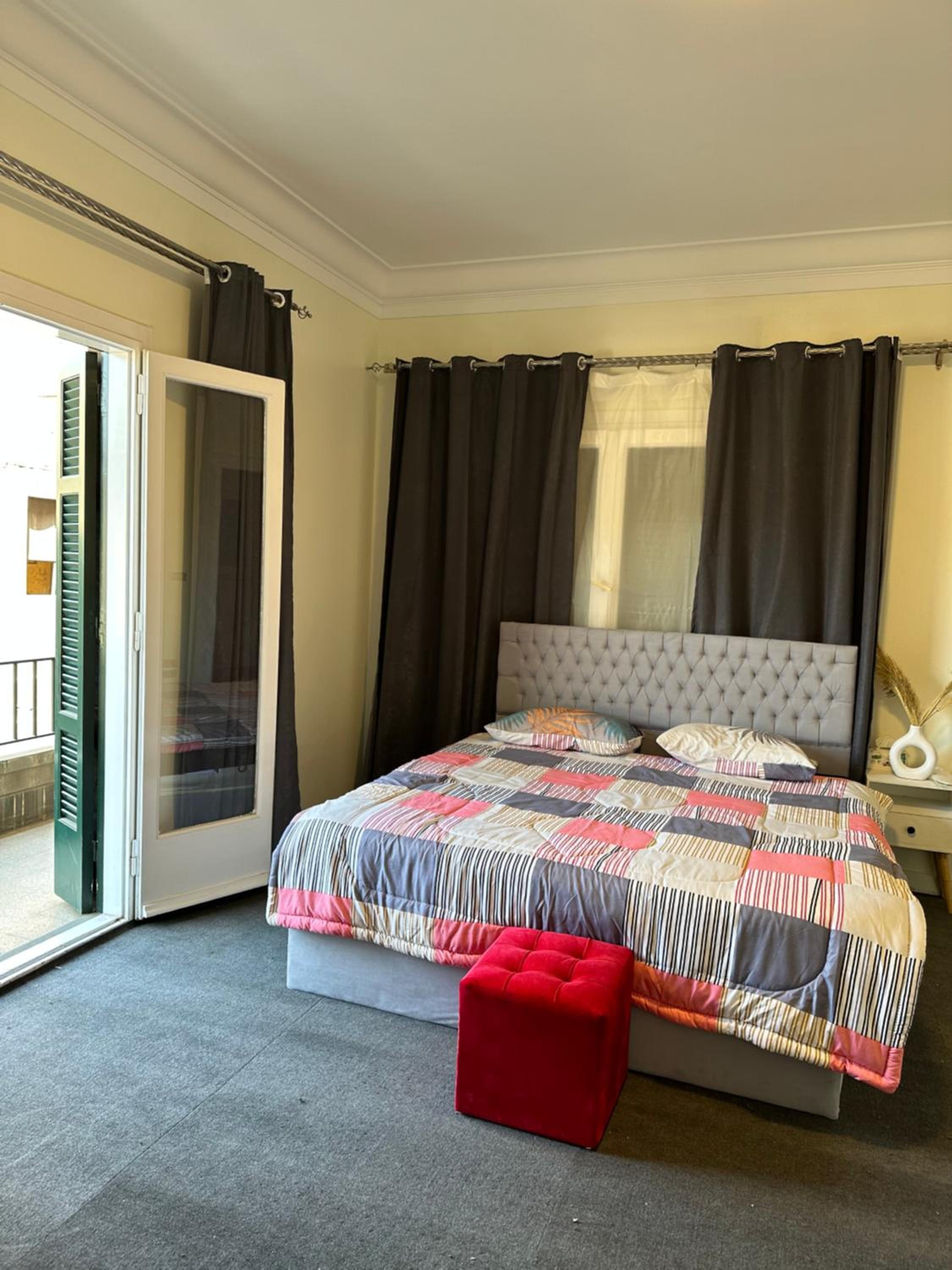 Elegant room in the city center
