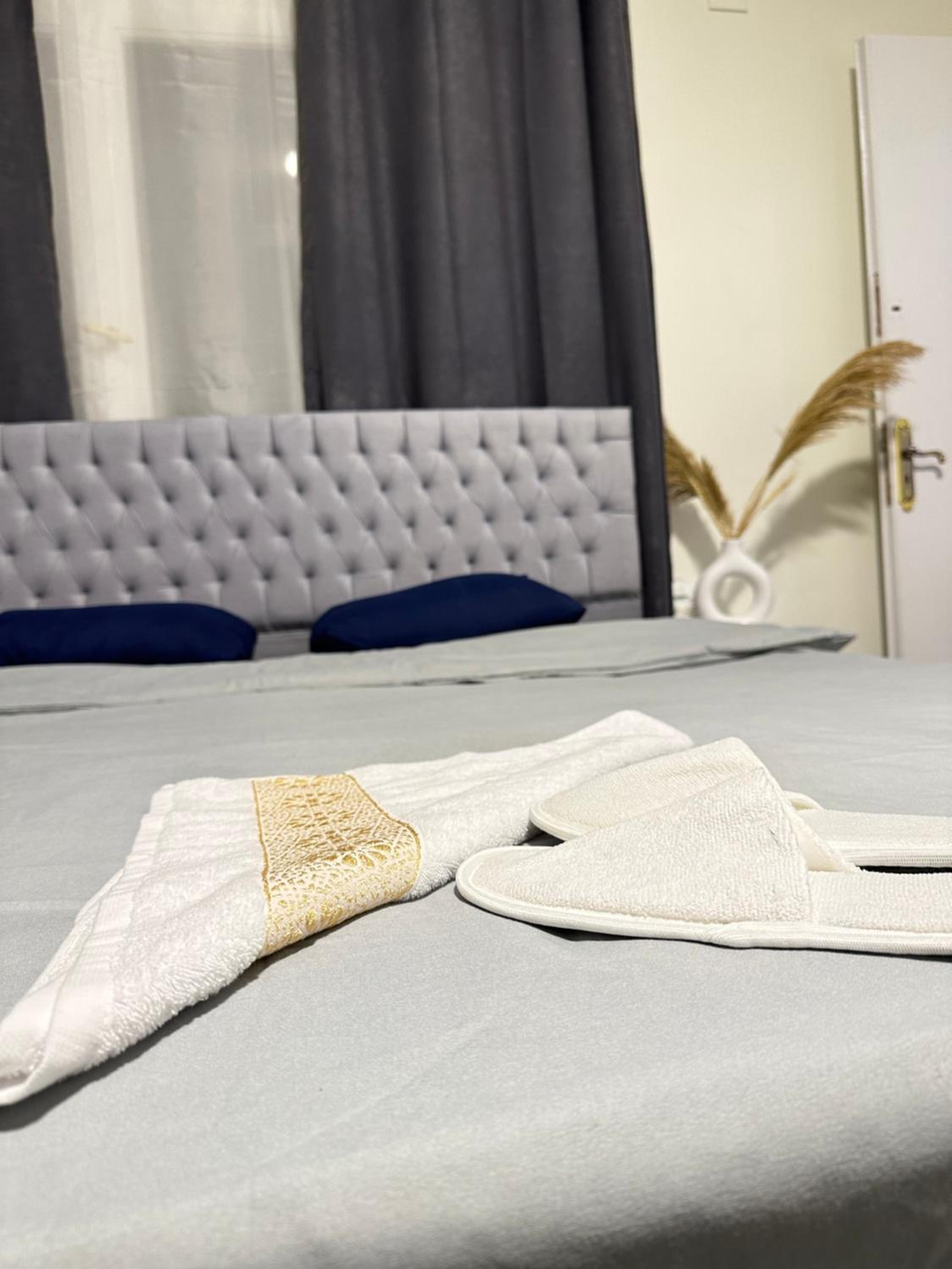 Elegant room in the city center