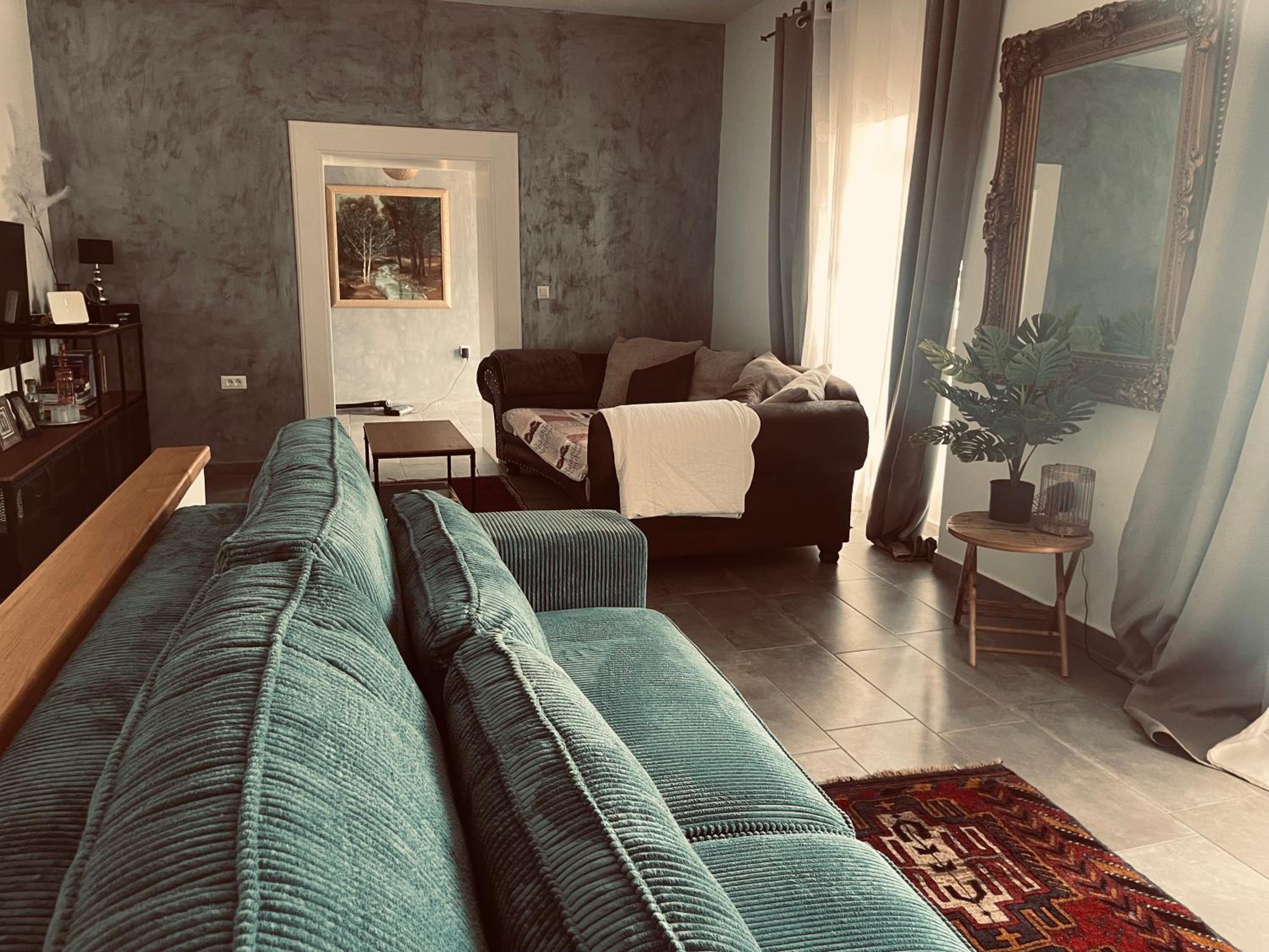 Mansion Art House 1800 view 3